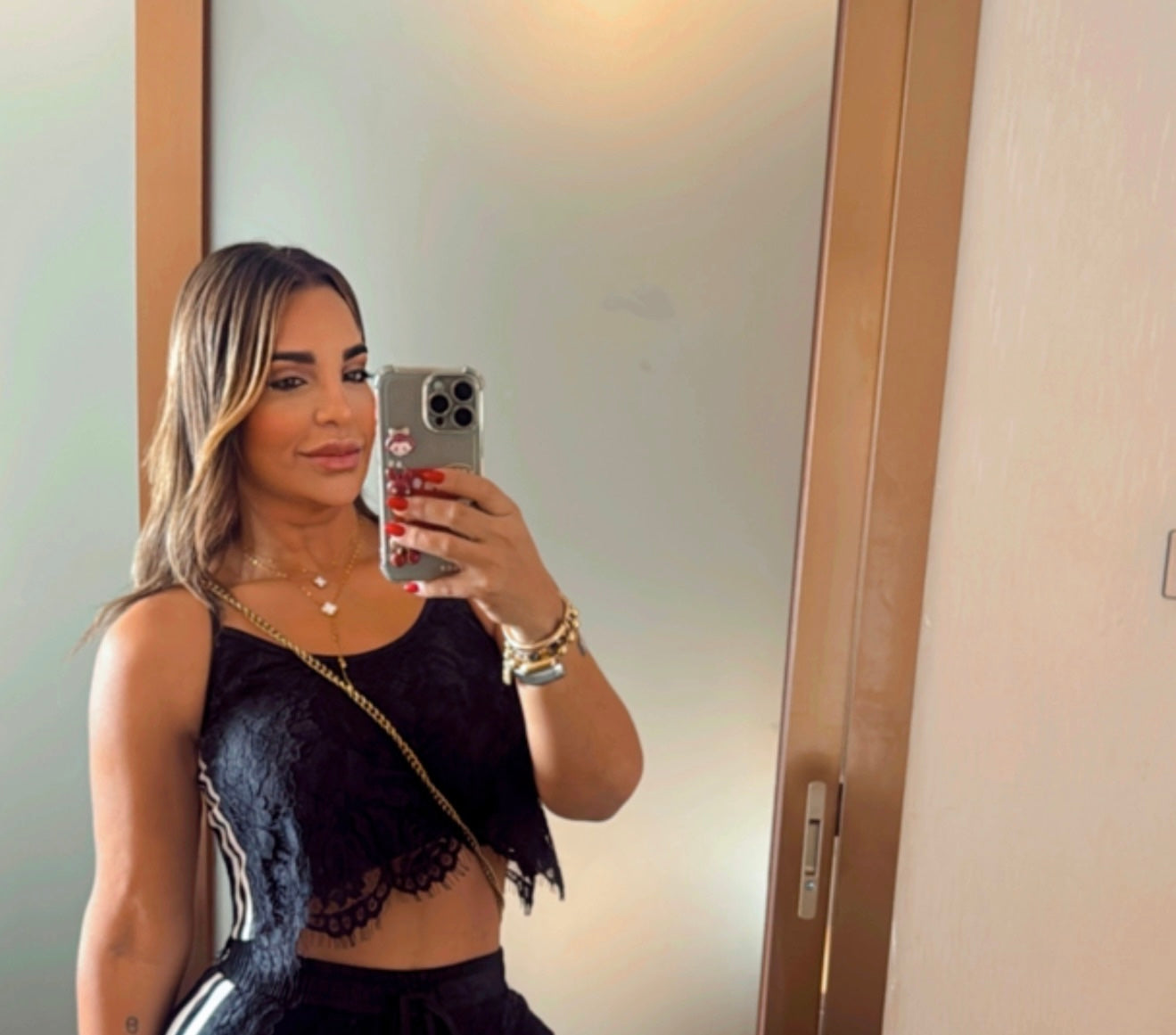 Black & White Lace Top (tiene doble forro al frente)
