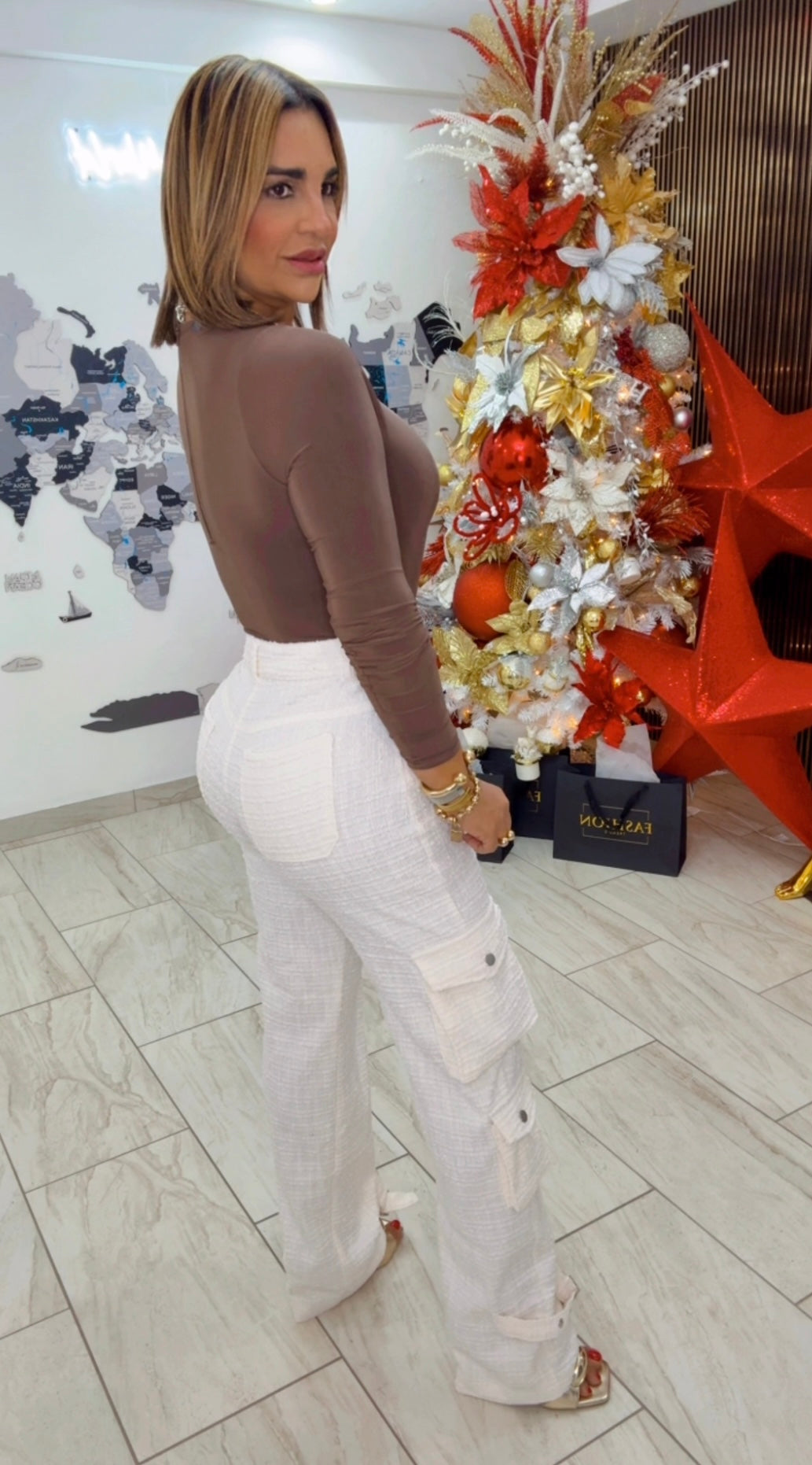 Soft White Cargo Pant (spandex) utilicé talla M