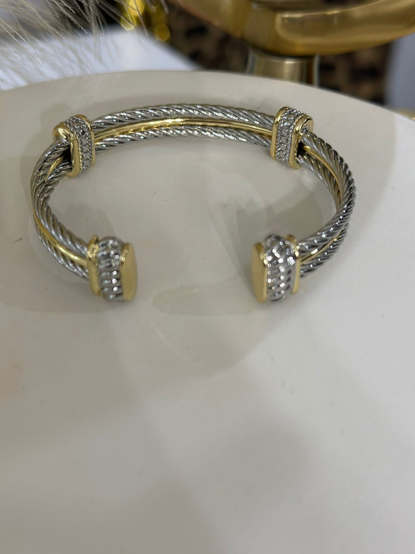 Two Tones Elegant Bangle (Gold Plated)