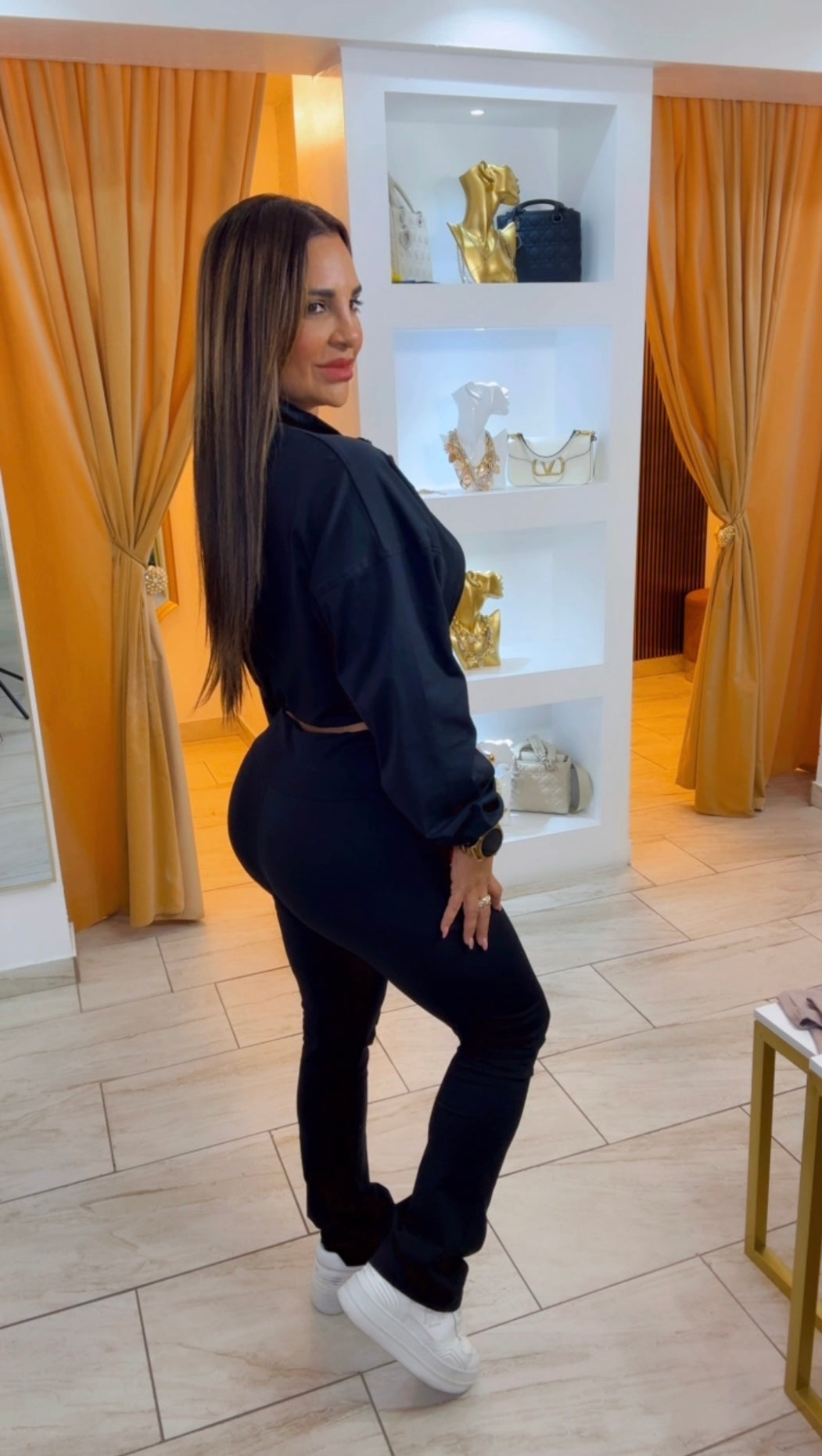 Restock Traveling Black Set, Llegsn en próximo miércoles. (stretch) utilicé talla M