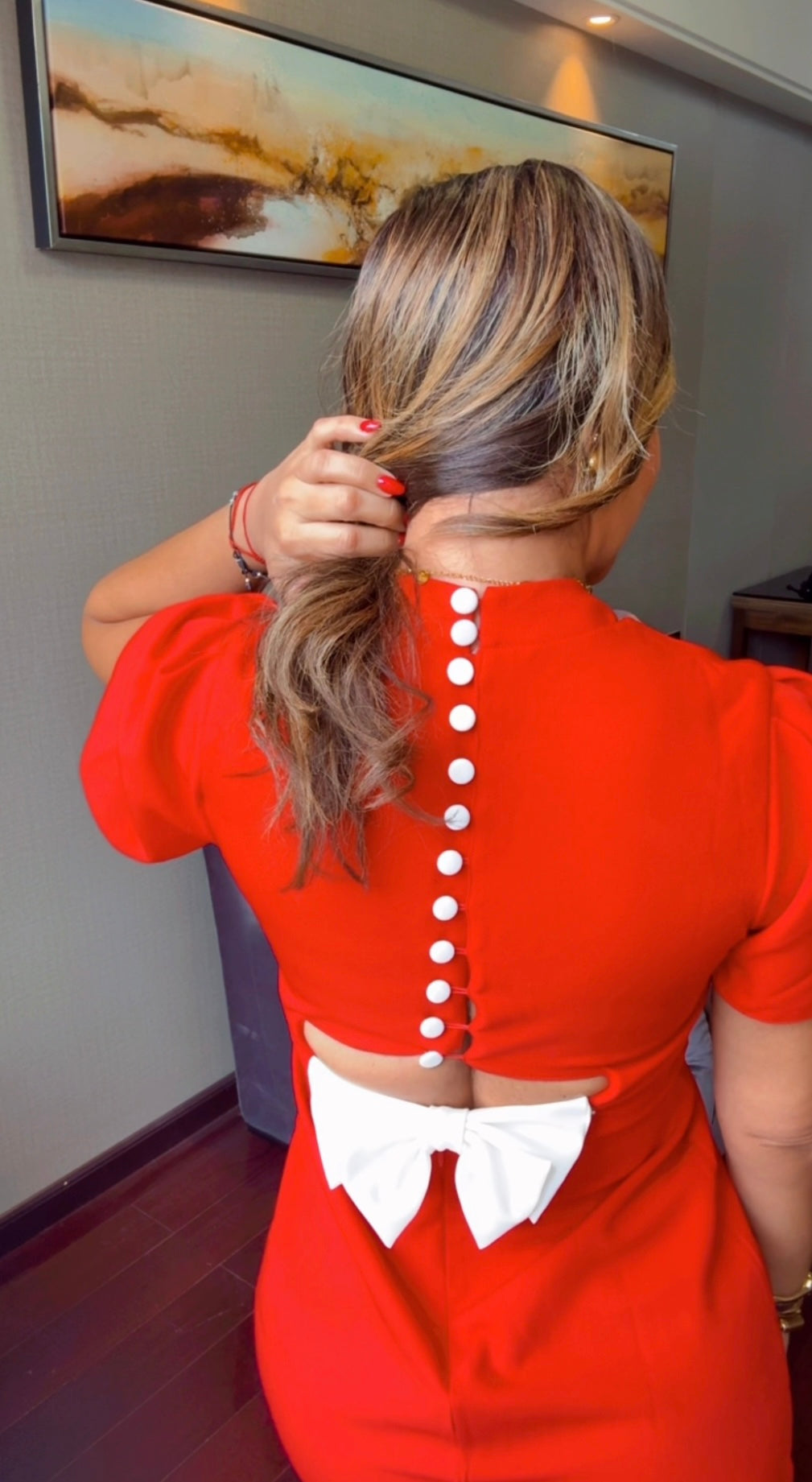 Chinese Red Dress(puedes subirle una talla) puesto en Médium