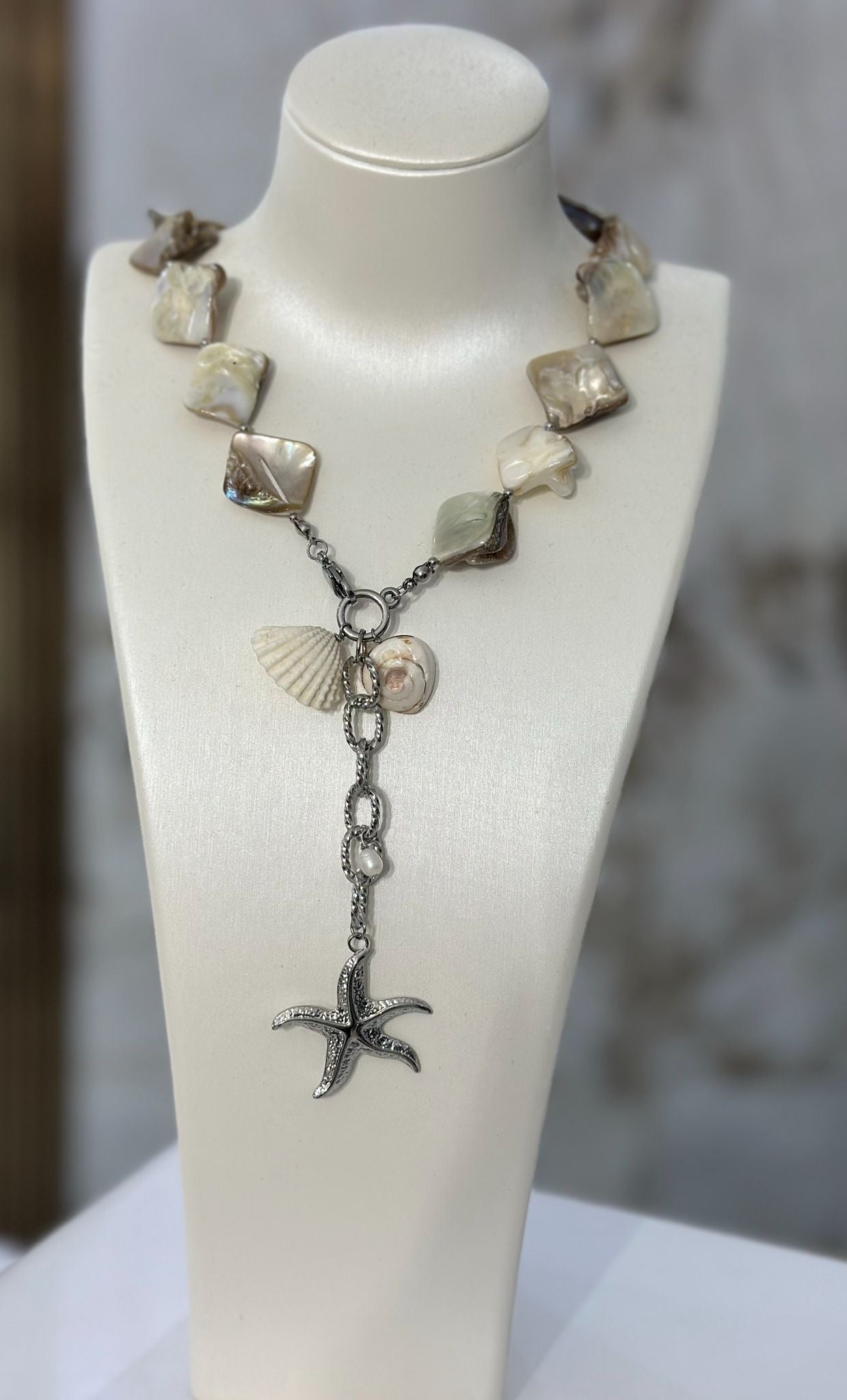 Del Mar Nácar Silver Necklace