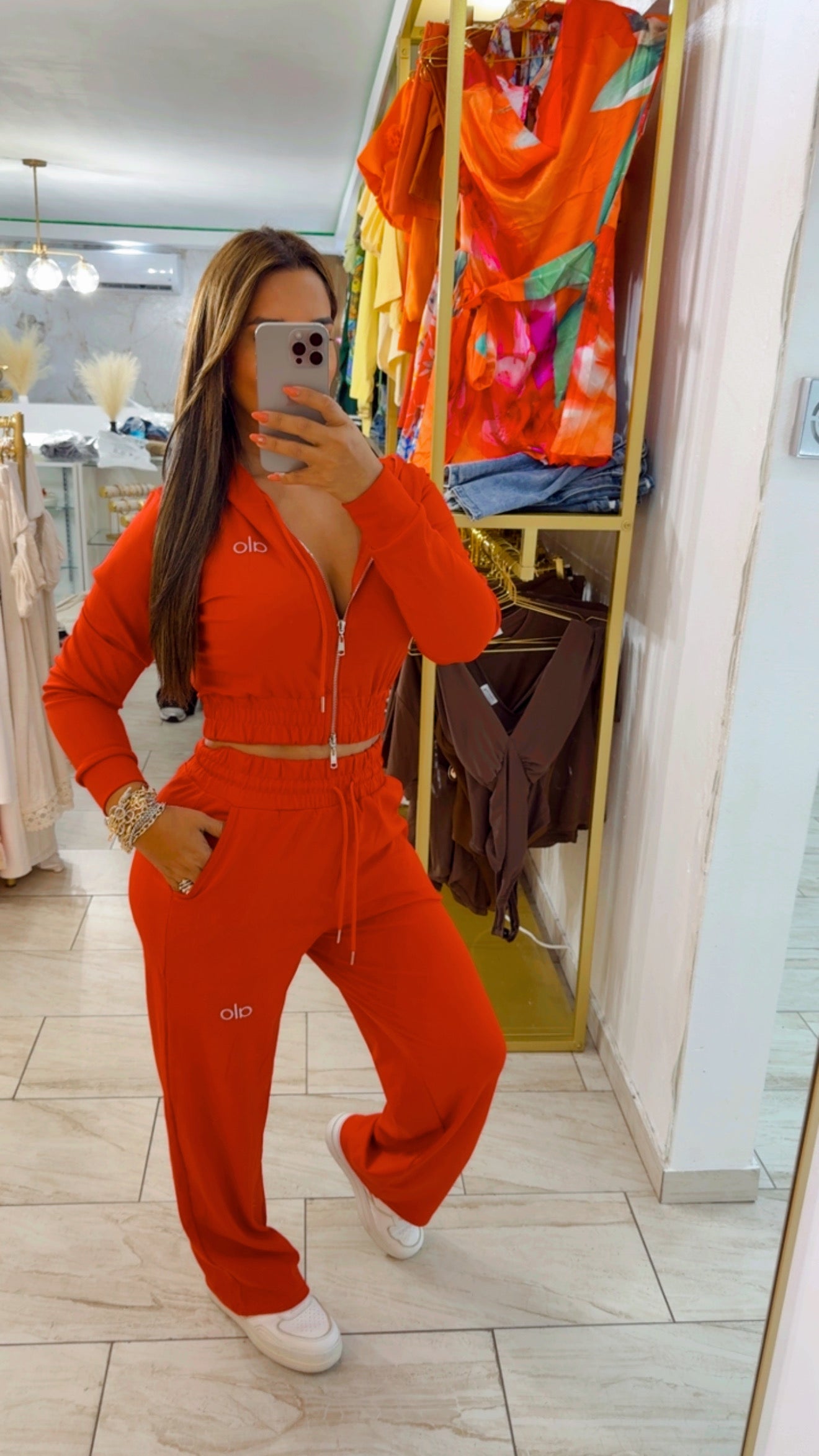 Alo Red Set (stretch) utilicé talla M
