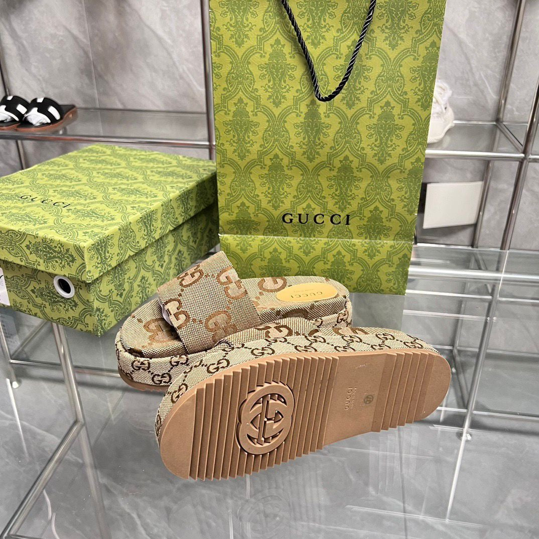 GG Platforms Sandals