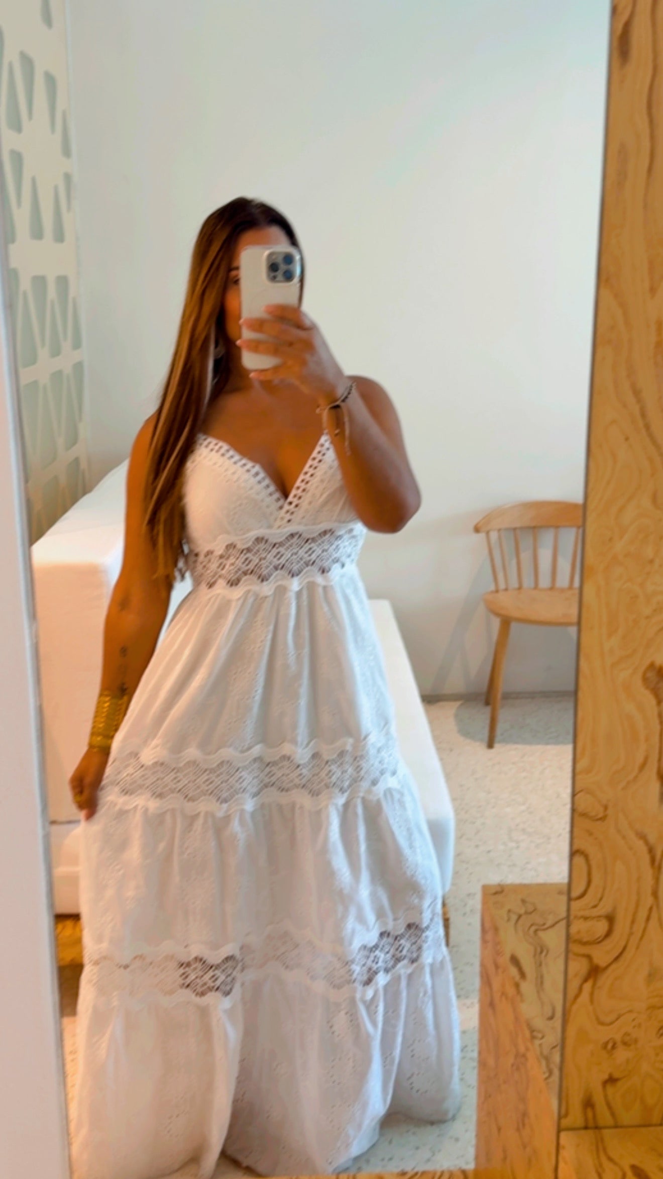Kamari Embroidery White Dress (spandex)