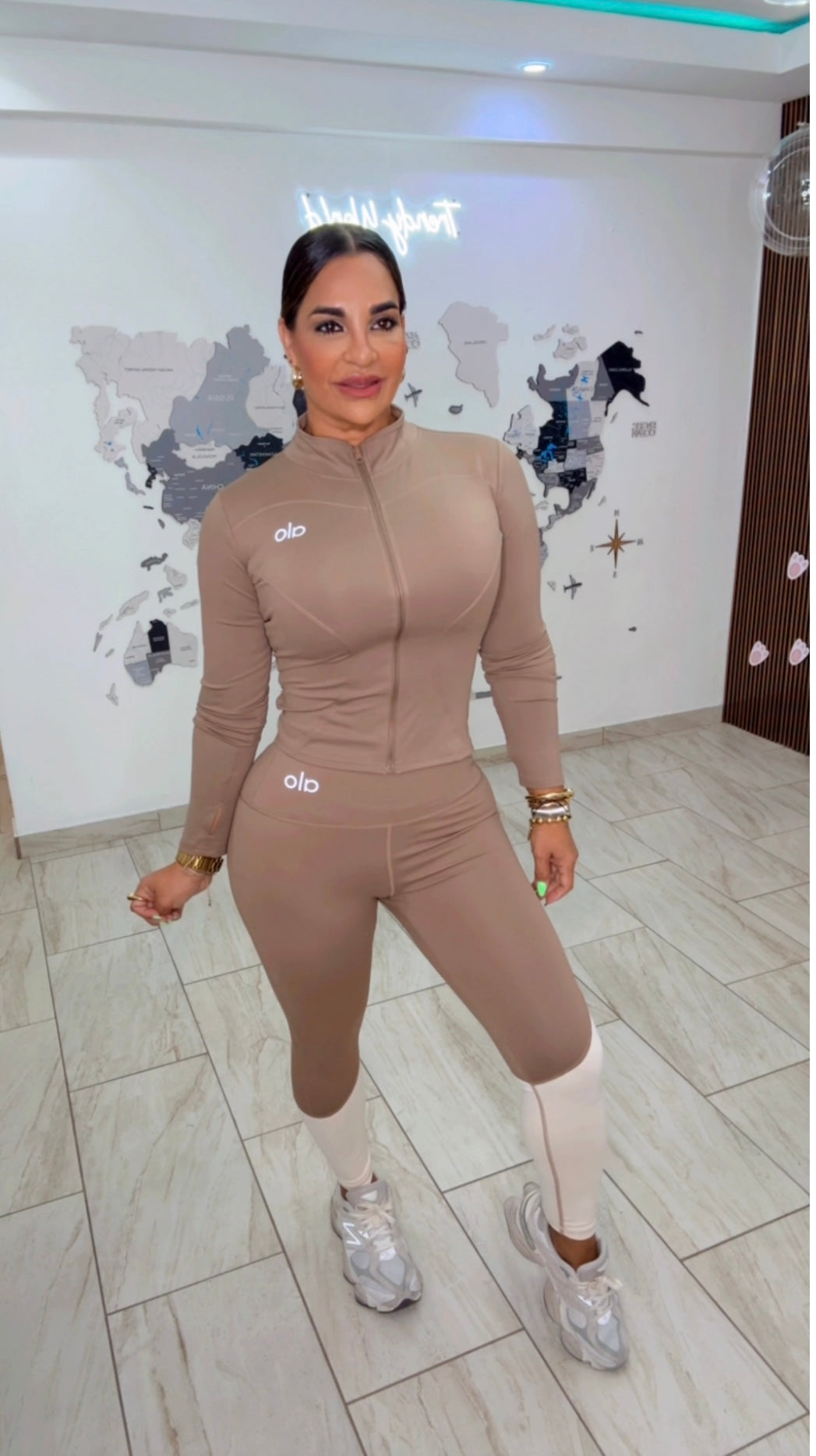 Alo Mocha & Beige Jacket Set (stretch)