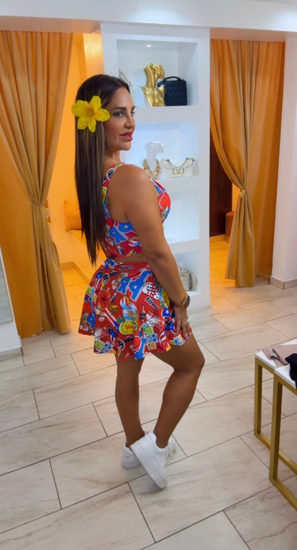 Boricua Red Skort Set (stretch) trae short integrado (utilicé talla Small)