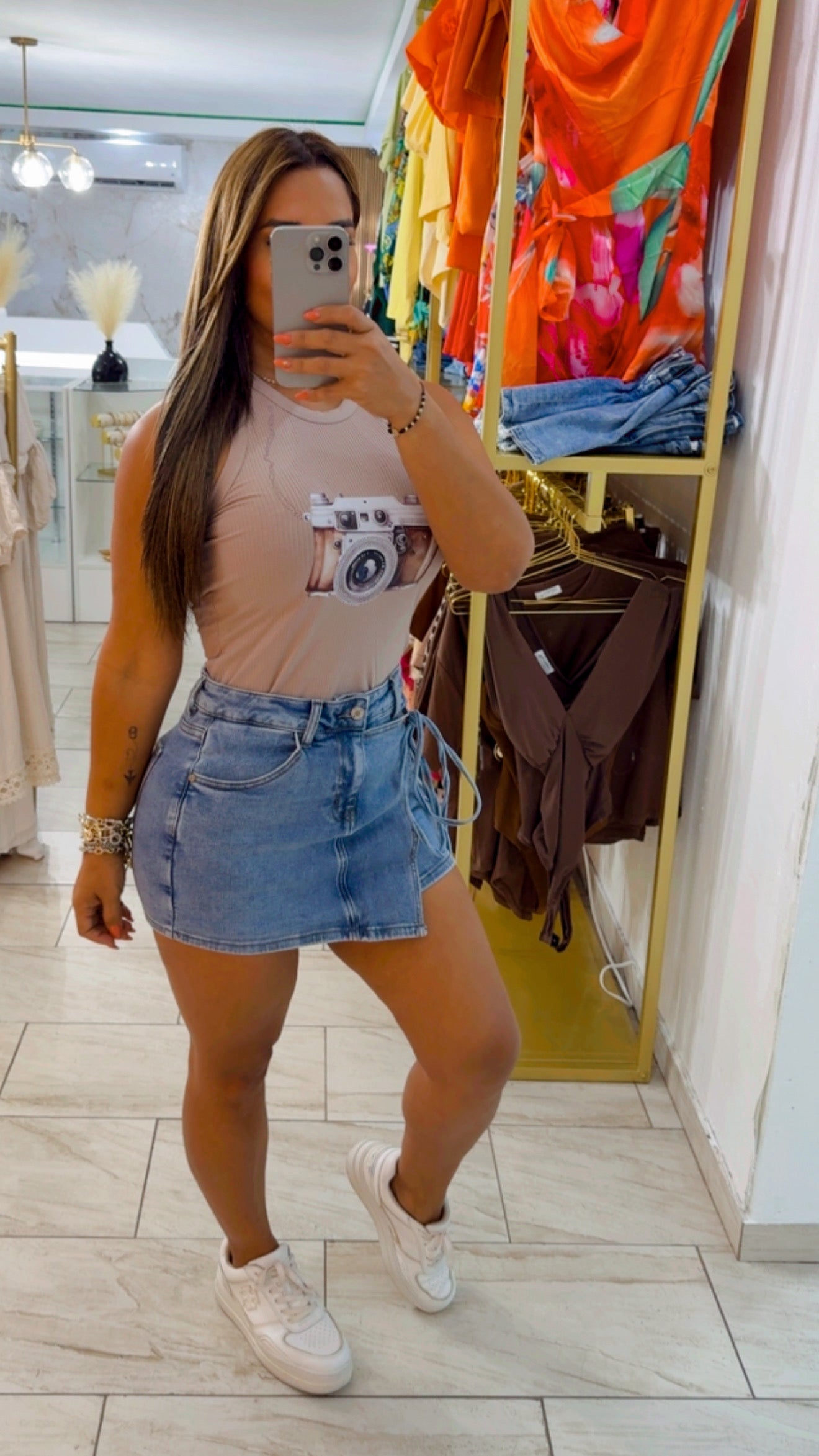 Camera Beige Tshirt (stretch)