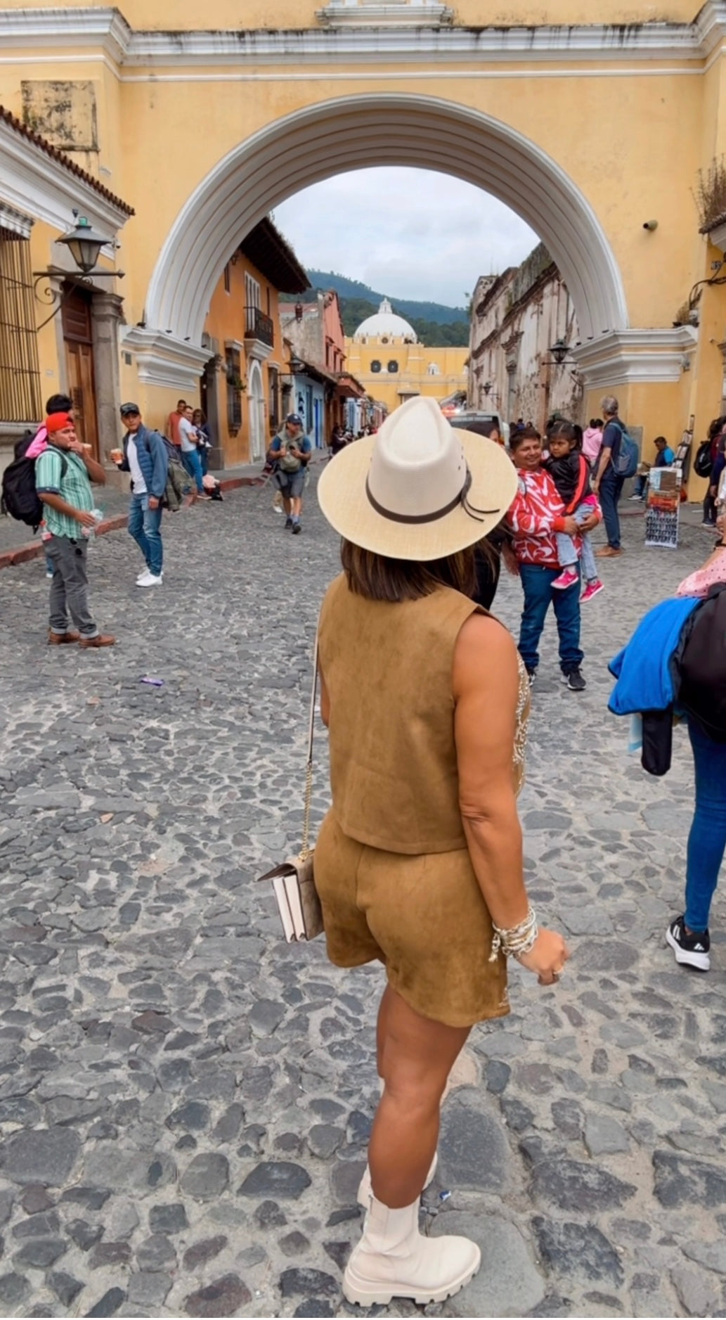 Antigua Guatemala Mocha Skort Set (falda pantalón) utilicé talla Small, puedes bajar una talla