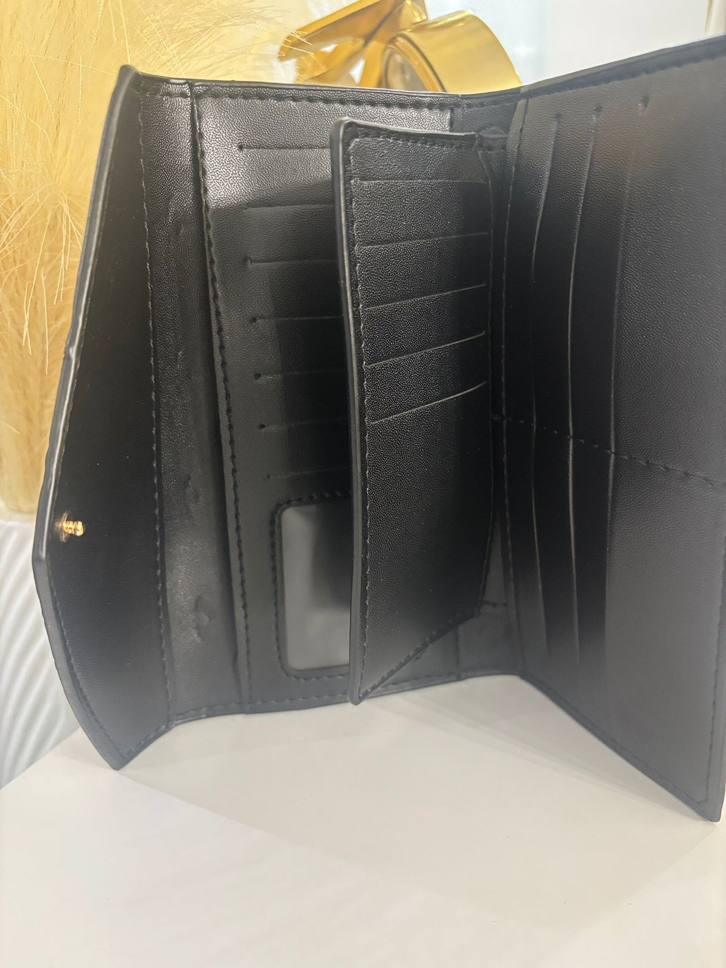LV Black Wallet(tamaño large)incluye su caja
