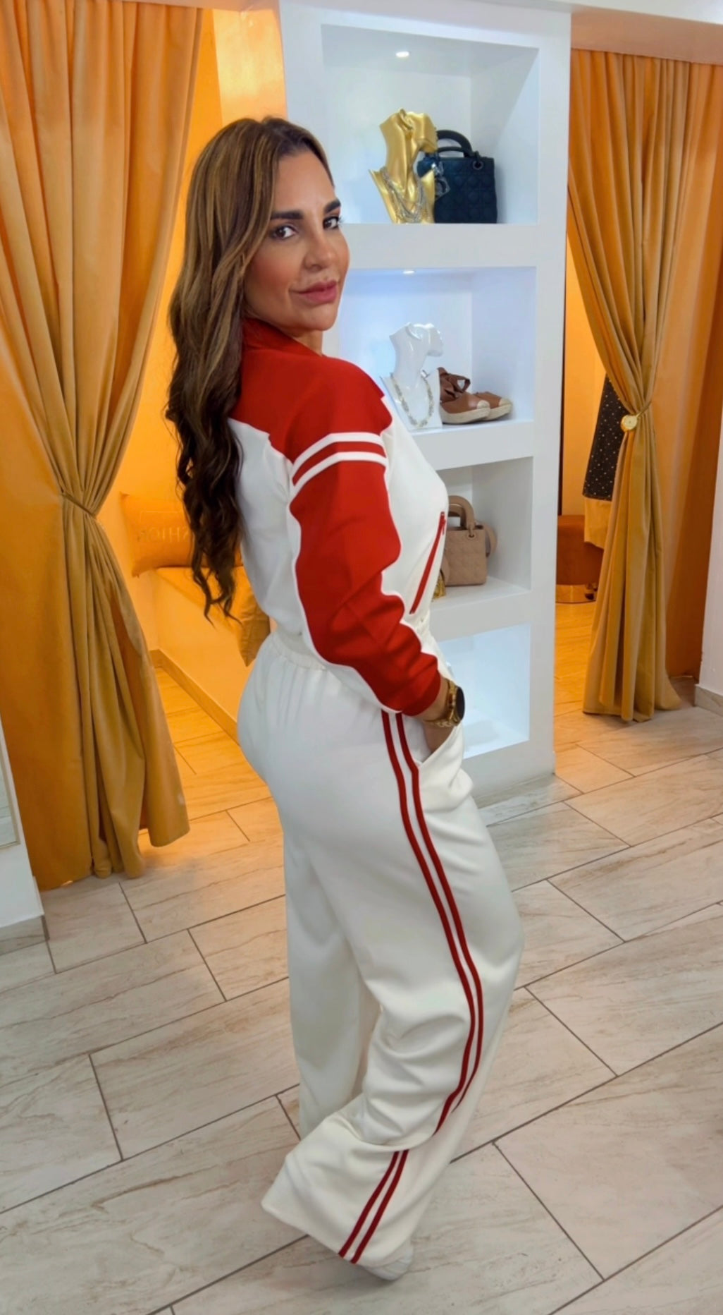 Irlanda Red & Beige Set (utilicé talla S)