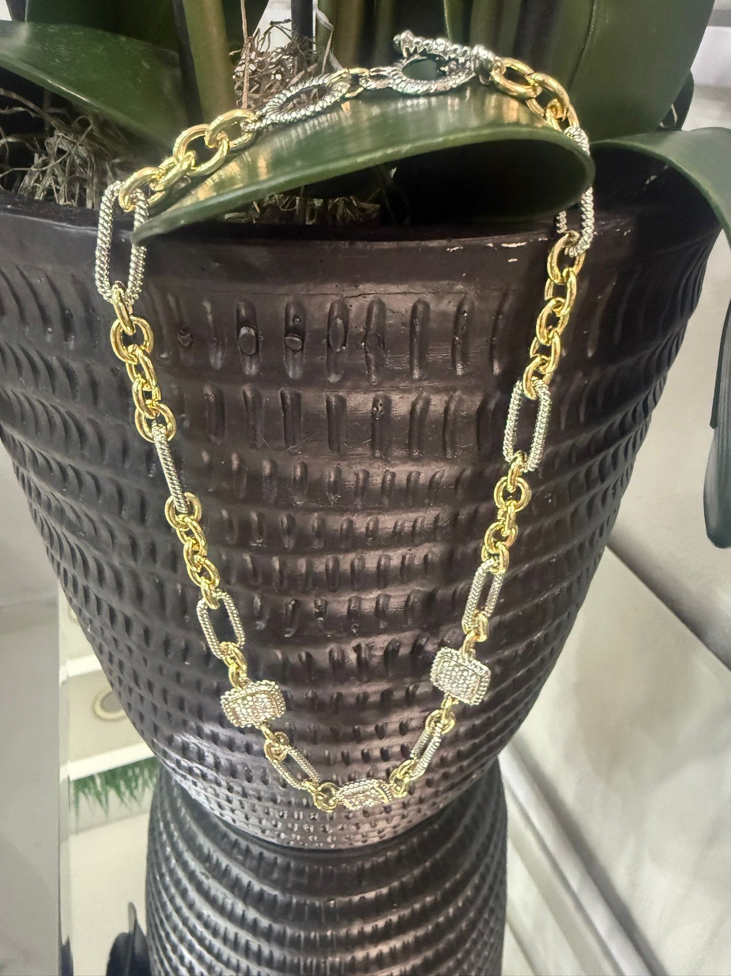 Shine Royal Necklace (Two Tones) (Gold Plated)