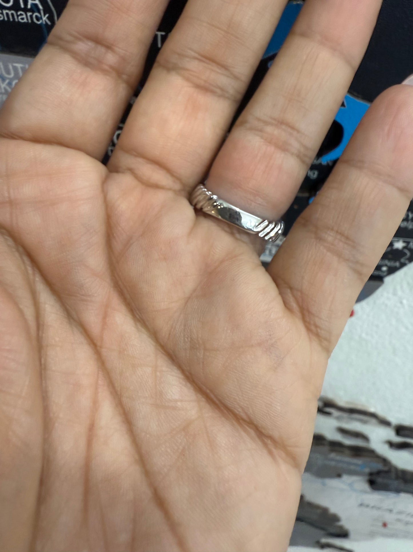 Star Diamonds Ring (gold plated material)