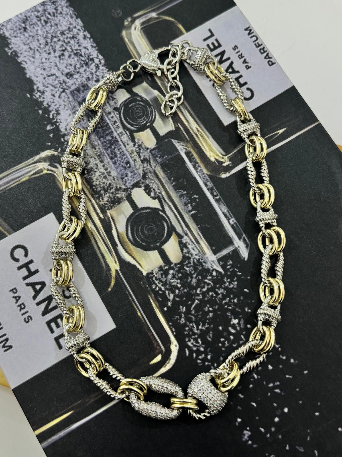Guci Shine 2 Tones Necklace(gold plated material)