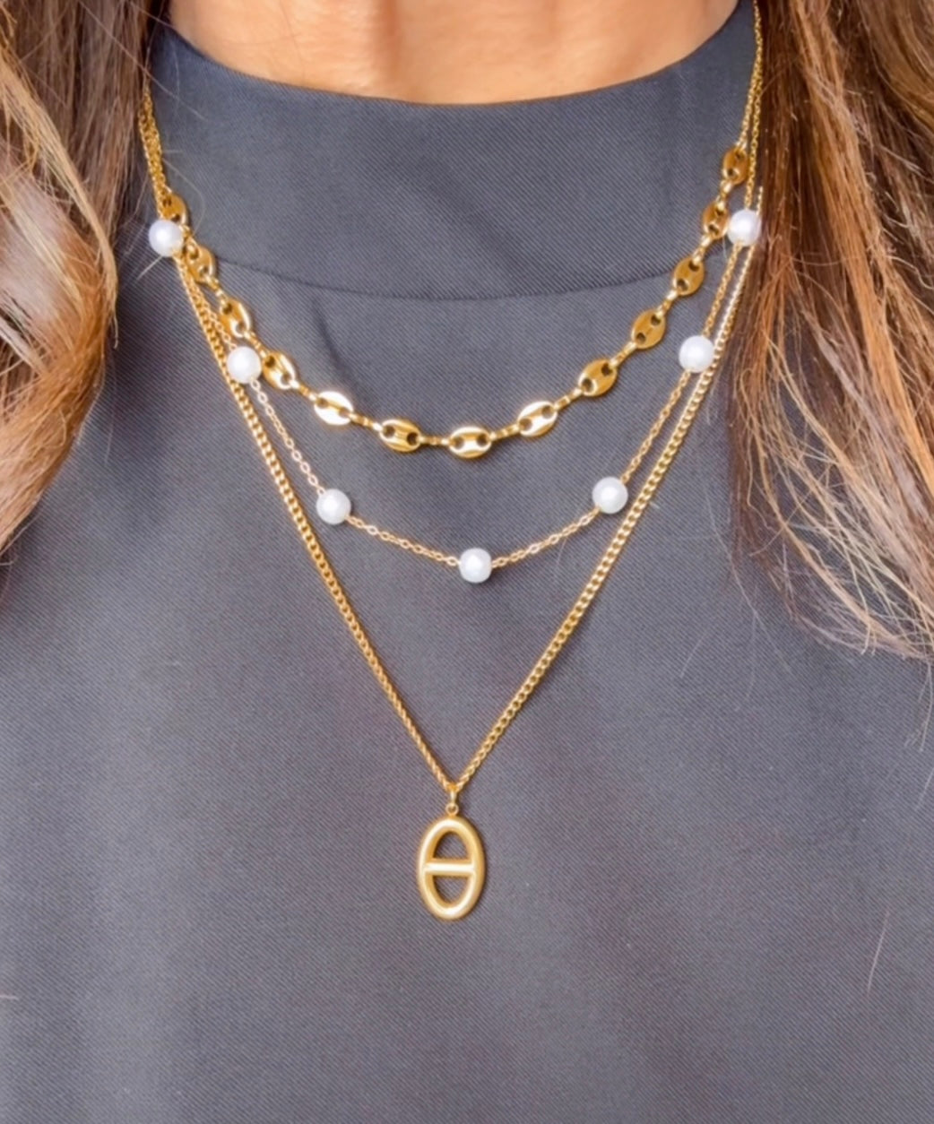 3 Layers Gold Necklace (material oro acero inoxidable) son 3 juntas , llegan viernes