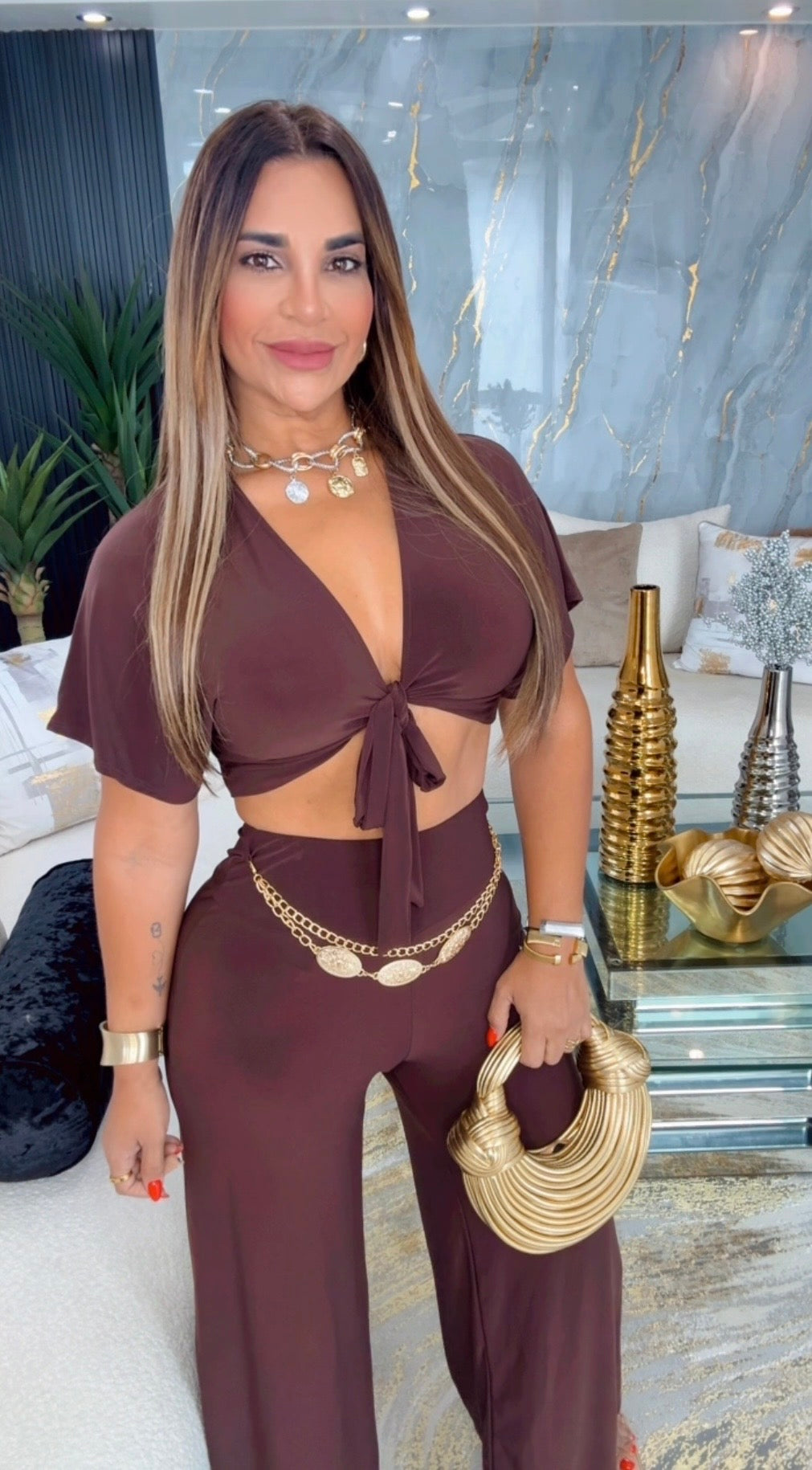 Charlotte Brown Set (stretch) incluye accesorio
