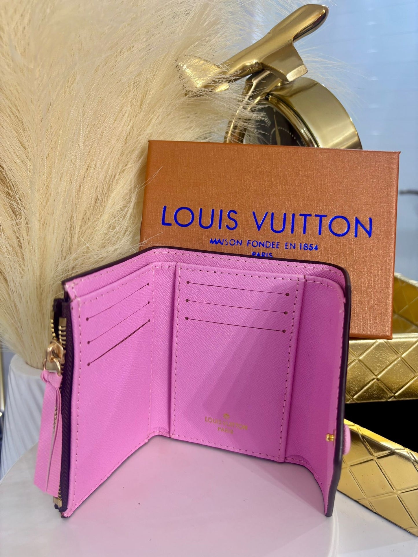 Pink LV Mini Wallet (incluye caja)