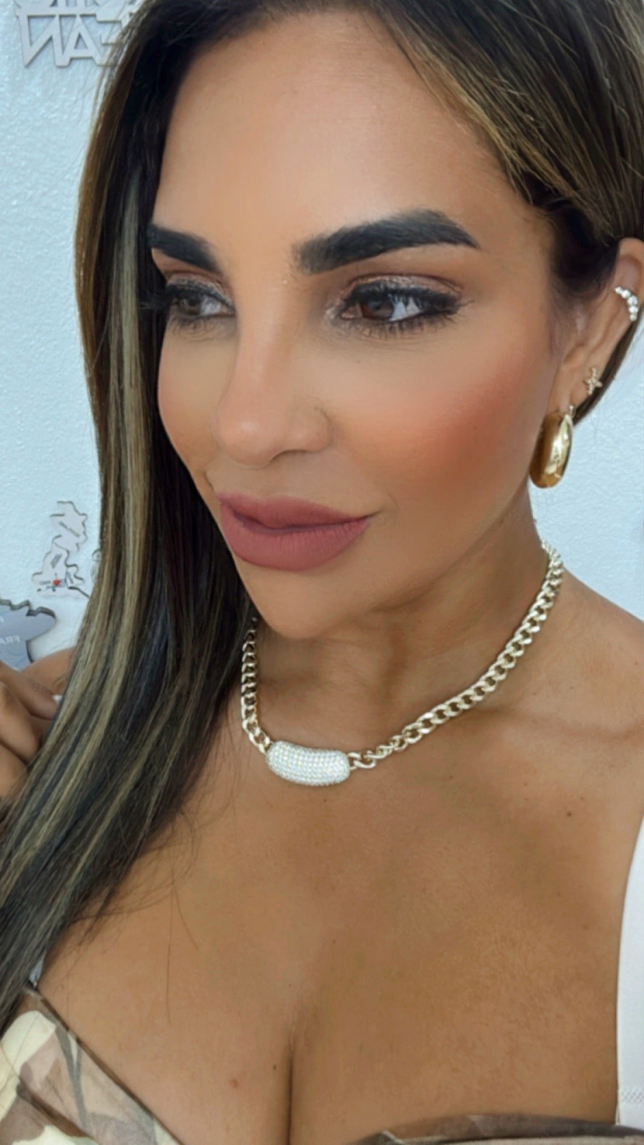 Cristal Gold Cuban Necklace (gold plated material)