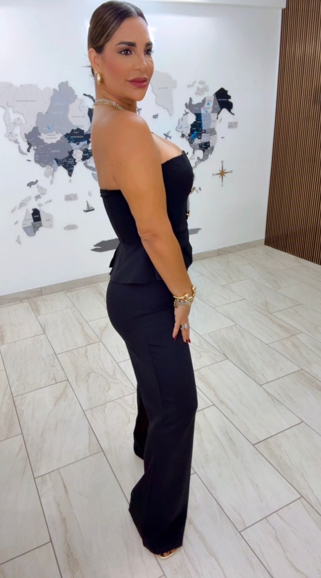 Venezuela Black Vest Jumpsuit (stretch) utilicé talla Médium