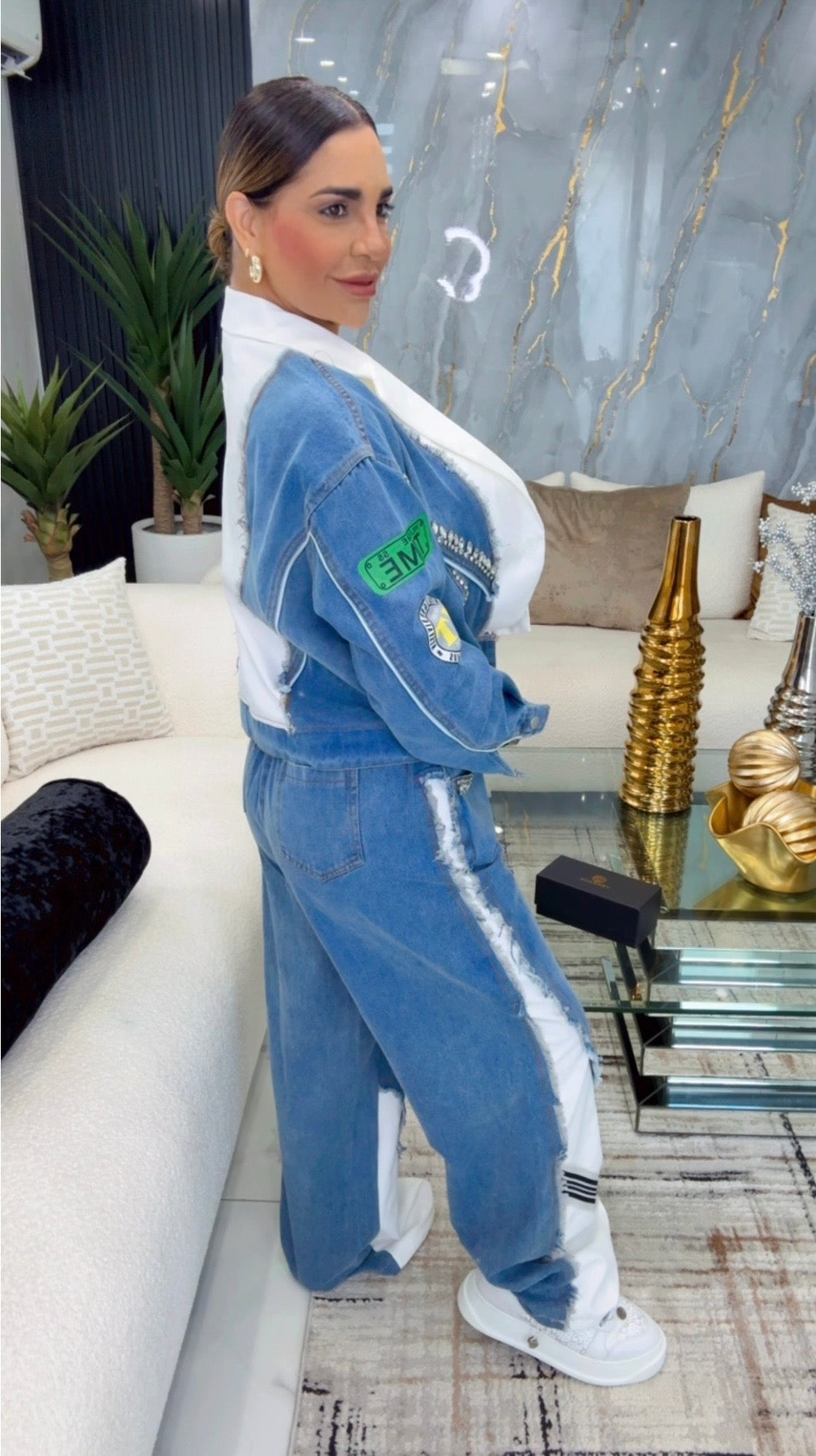 Monaco White Denim Blazer & Pant Set (spandex) utilicé talla S/M