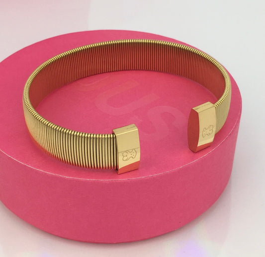 Bear Gold Bangle (llega oct 30) size 17.5