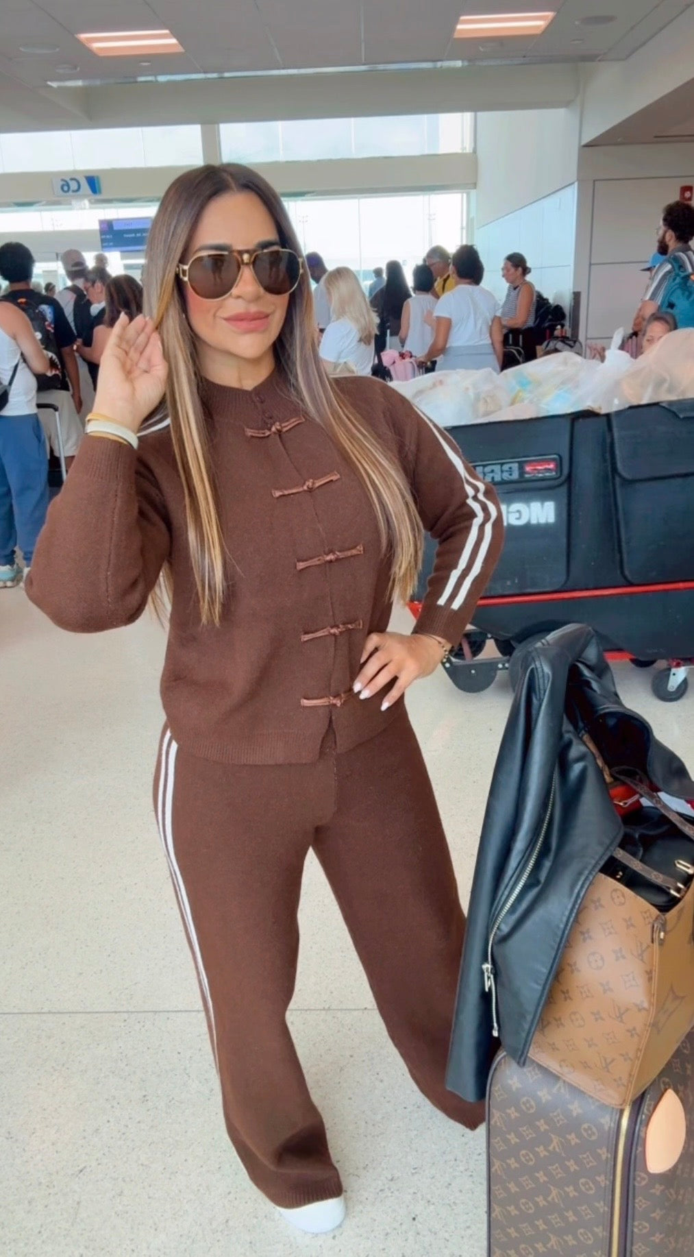 Chinese Brown Travel Set (spandex)