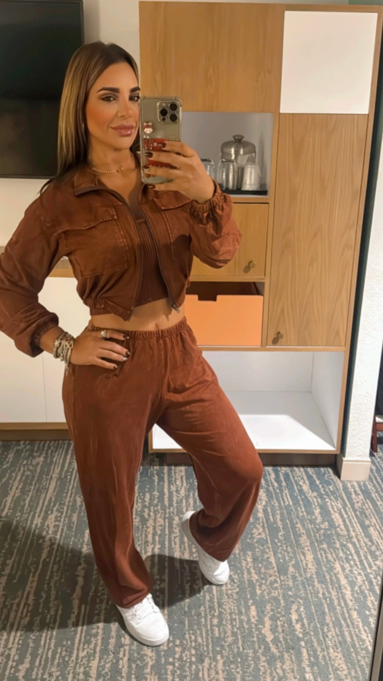 Restock Embassy Cocoa 3 pieces Set (incluye jacket) Llegan el Sábado . stretch, utilicé talla Médium