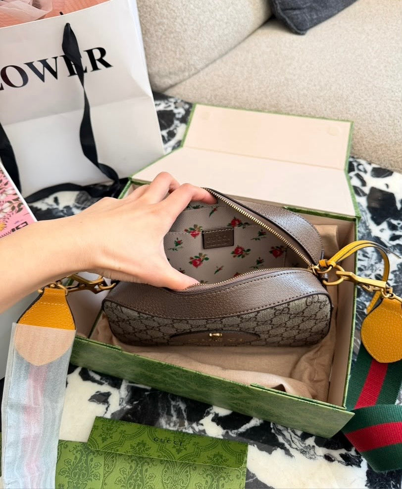 GG Crossbody Bag (Llegan el 15 de Agosto)