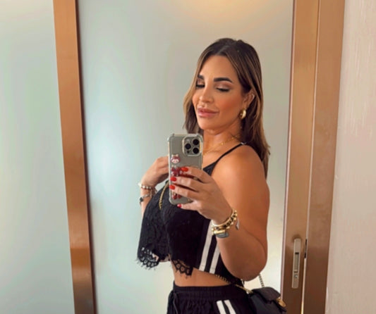 Black & White Lace Top (tiene doble forro al frente)