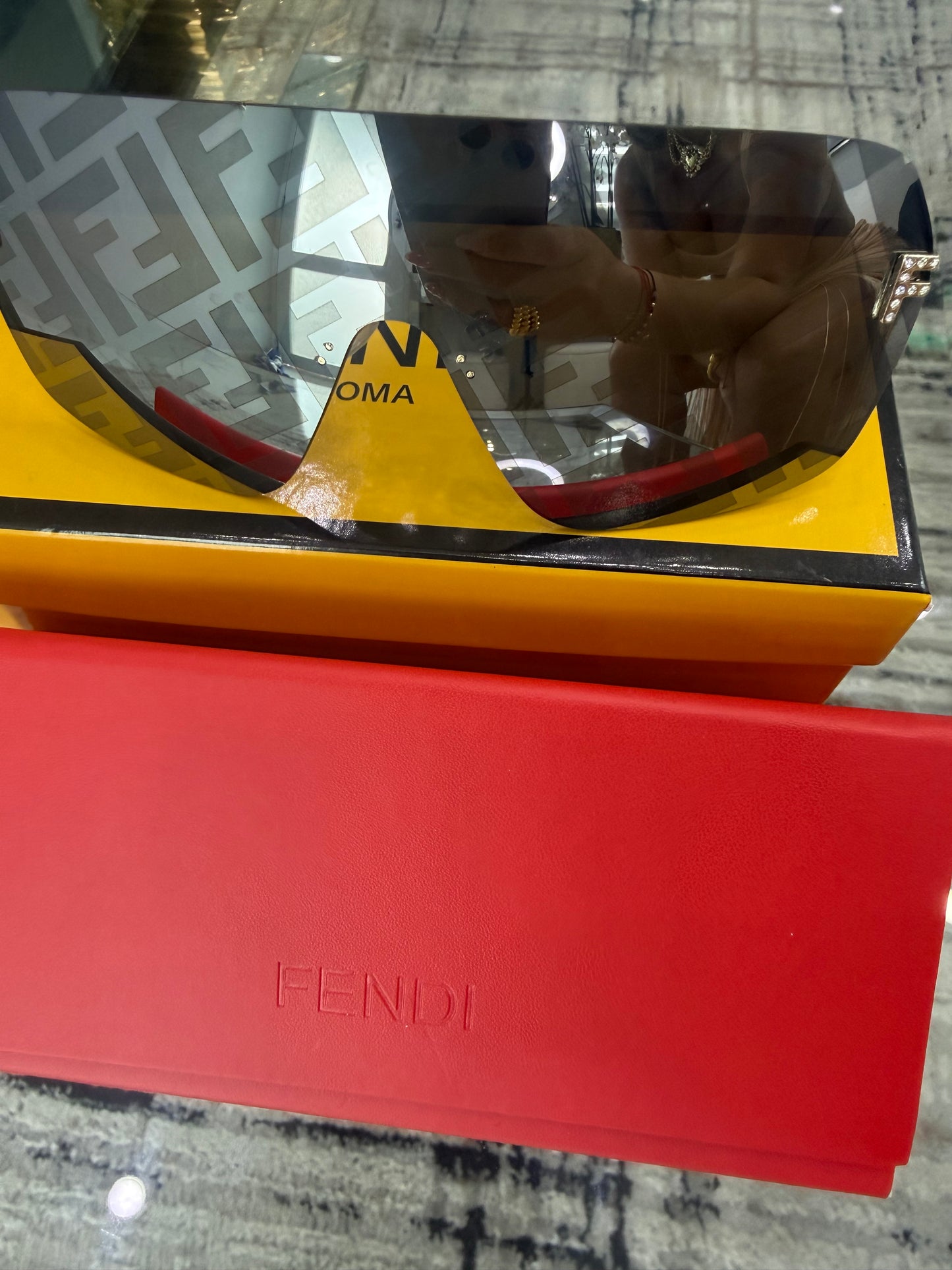 Fen Logo Sunglasses (Kit Completo)