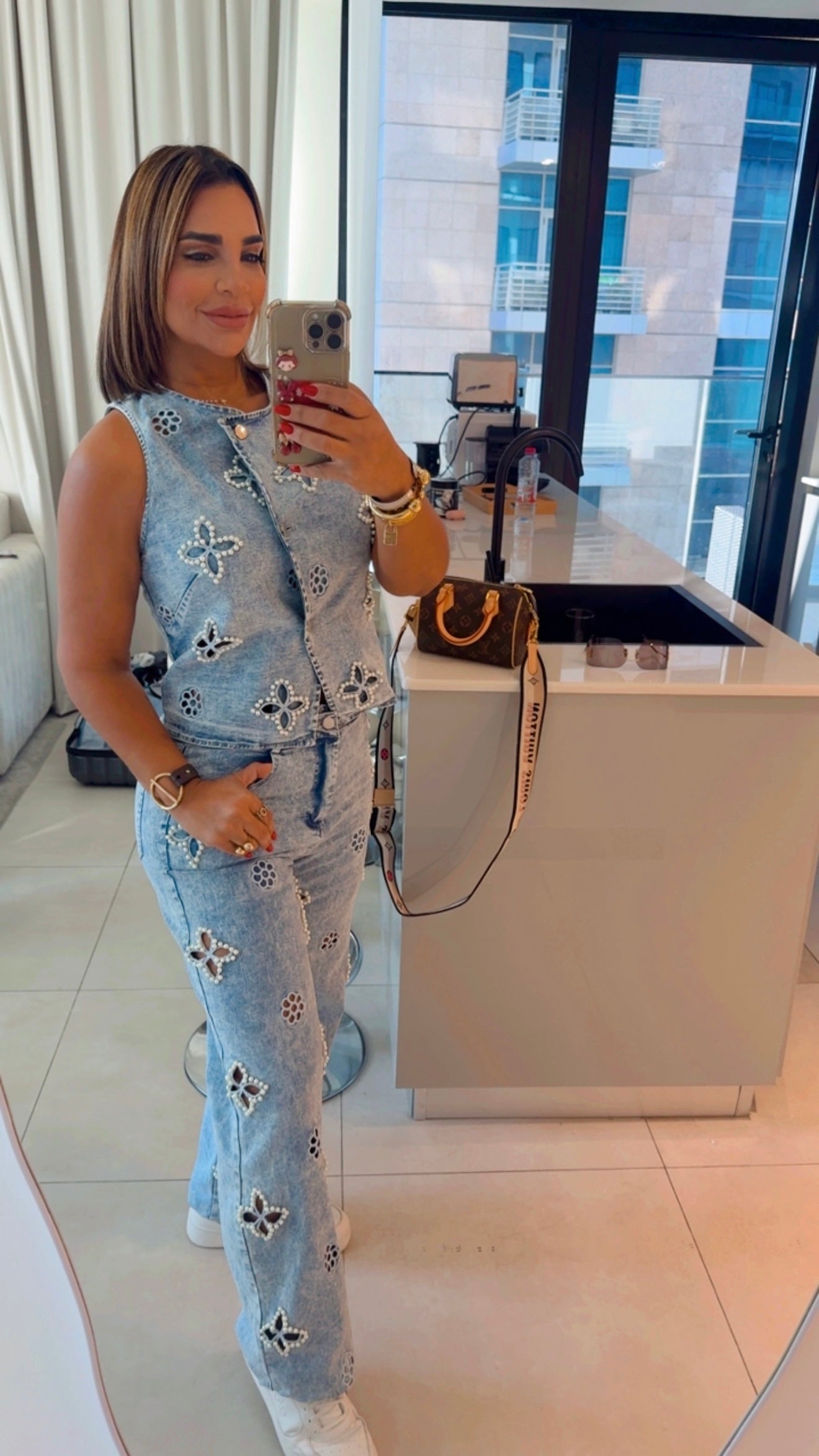 LVuitton inspired pearl details denim vest set (spandex) utilicé talla Médium