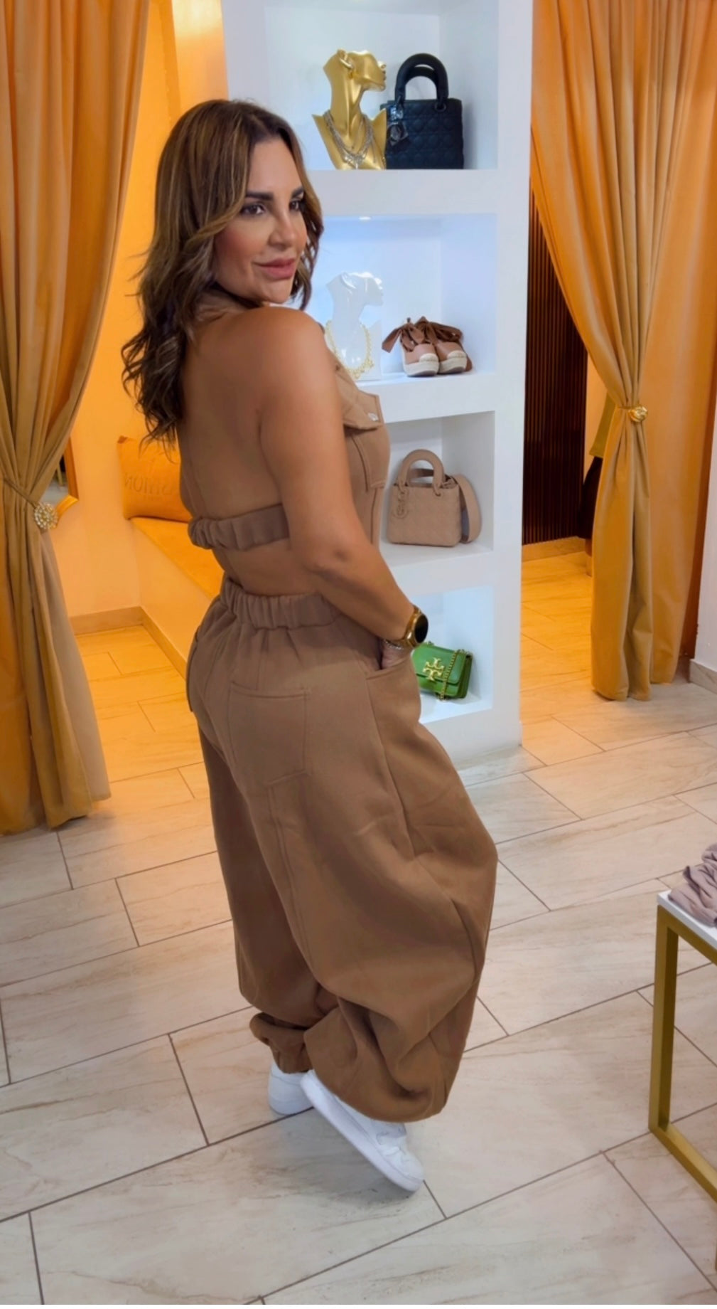Kennedy Mocha Jumpsuit (spandex) utilicé talla M