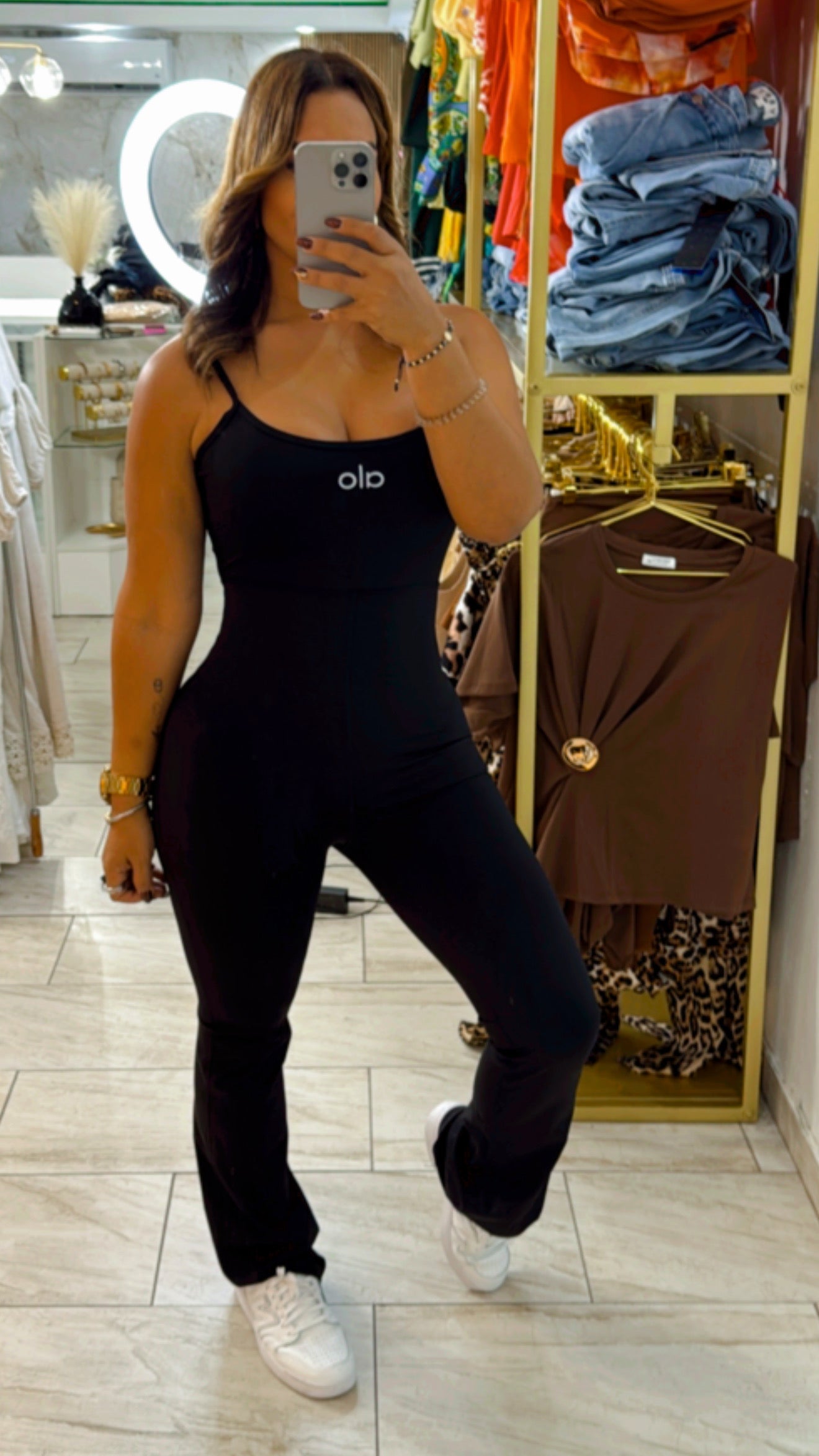 Restock Alo Black Jumpsuit (stretch) llegan el próximo martes