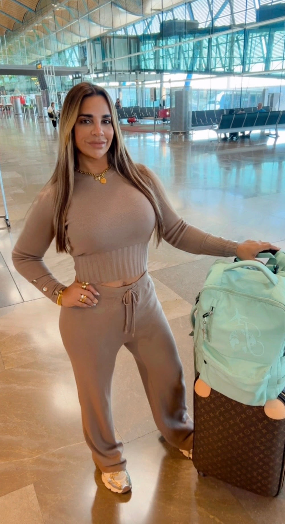 Restock Barajas Airport Camel Set (spandex) no clarea/ llegan el próximo viernes