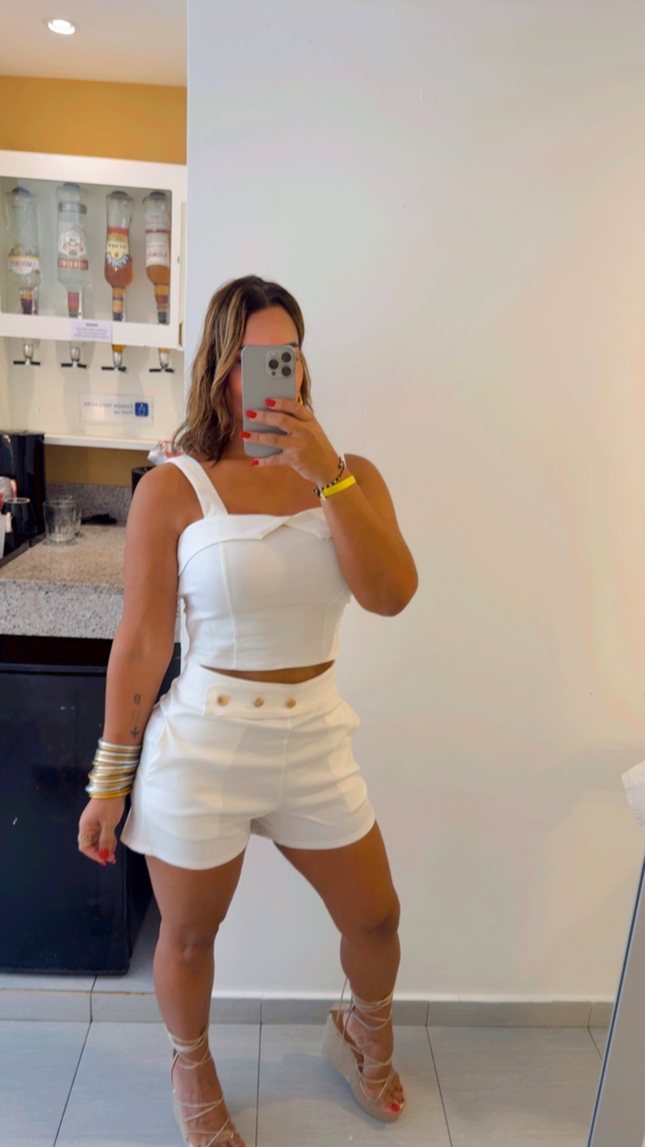 Restock Juan Dolio White Set (super spandex) Llegan el próximo Miércoles . Puesto en talla Small