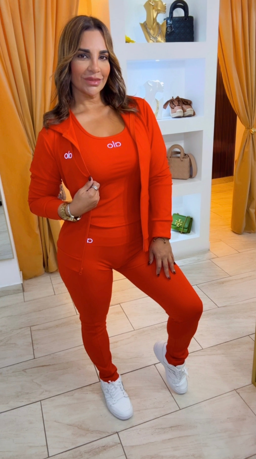 Alo Red 3 pieces (incluye Jacket) stretch/ utilicé talla S/M
