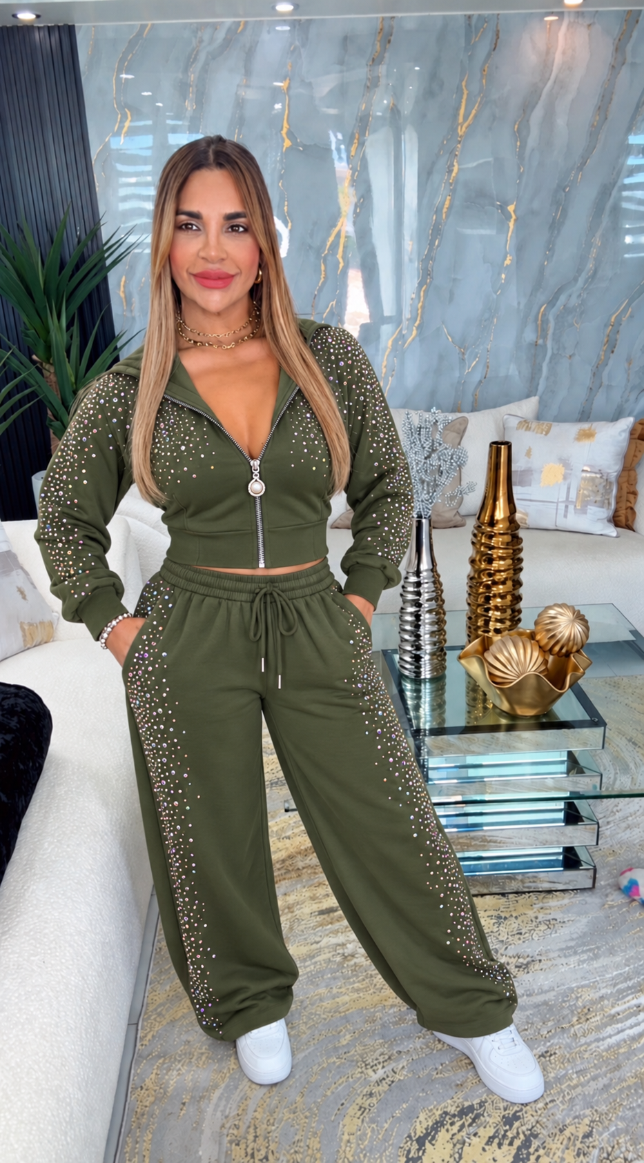 Crystals Olive Set (spandex) llegan el sábado