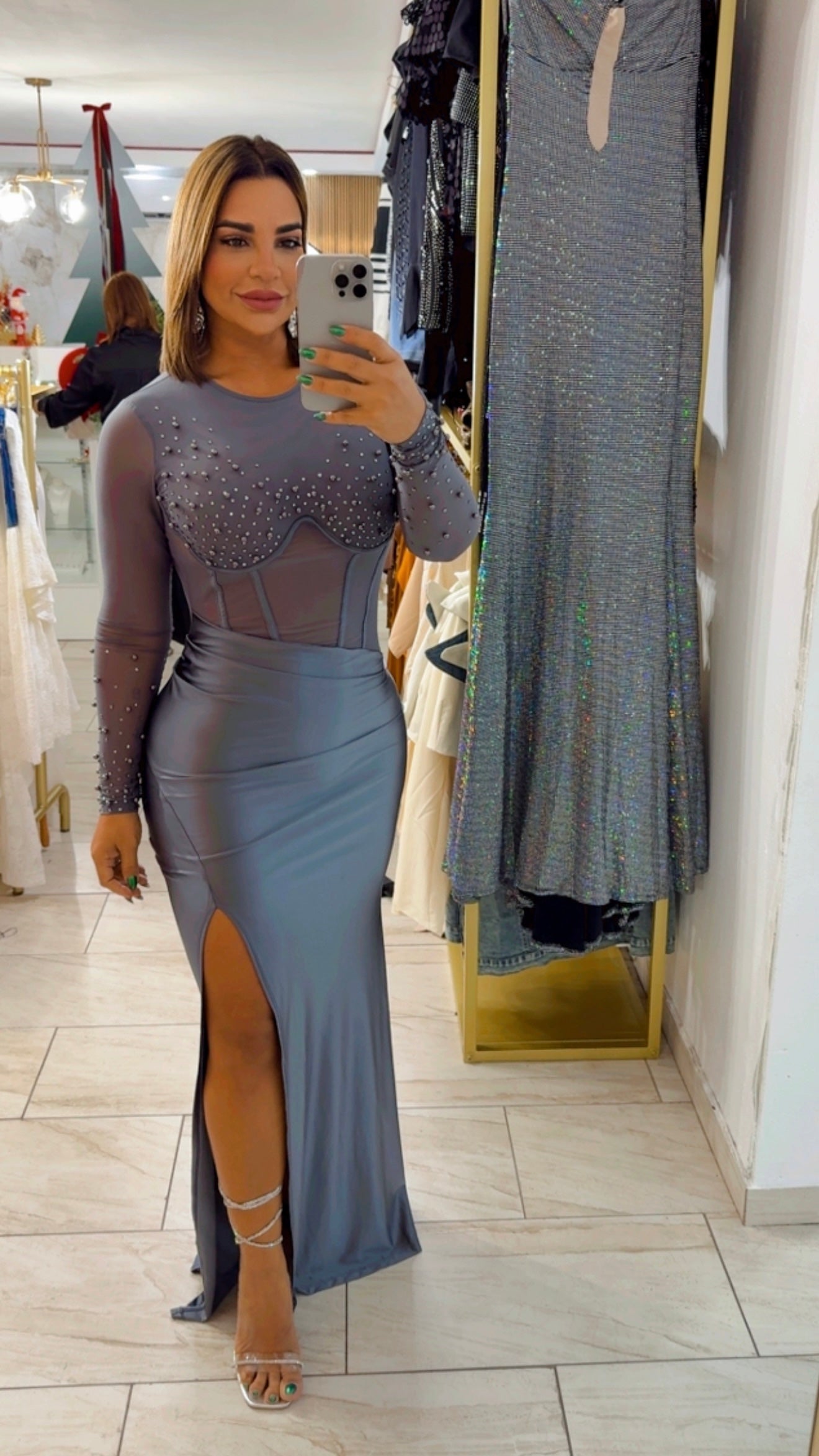 Luxury Charcoal Gray Pearl Dress (spandex) utilicé talla Médium