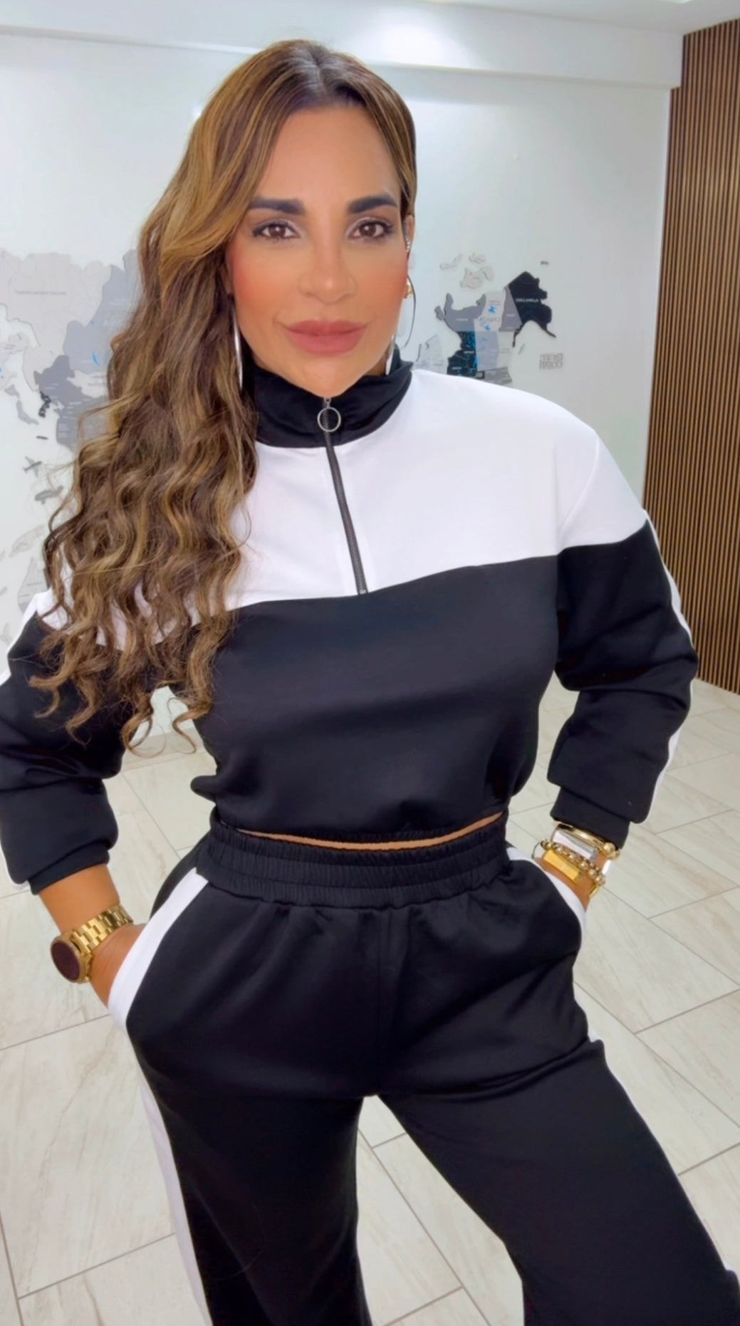 Travel Girls Black & White Set (spandex) utilicé talla M