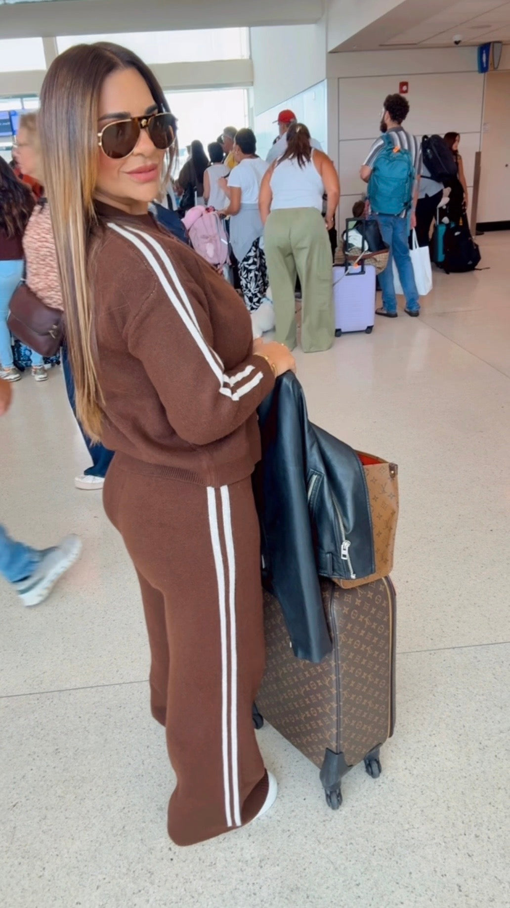 Chinese Brown Travel Set (spandex)