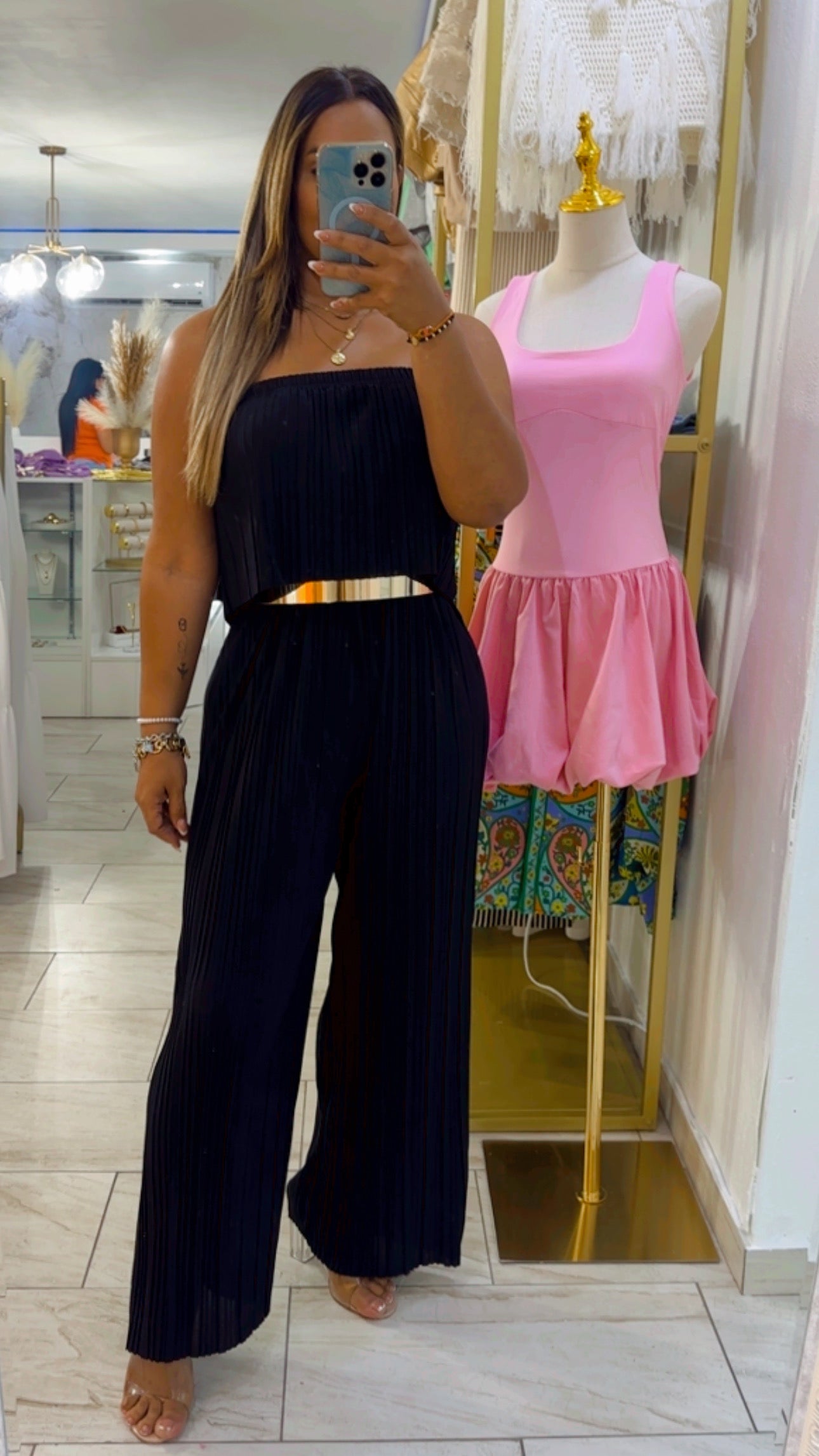 Damasco Black Jumpsuit(no incluye cinturón)