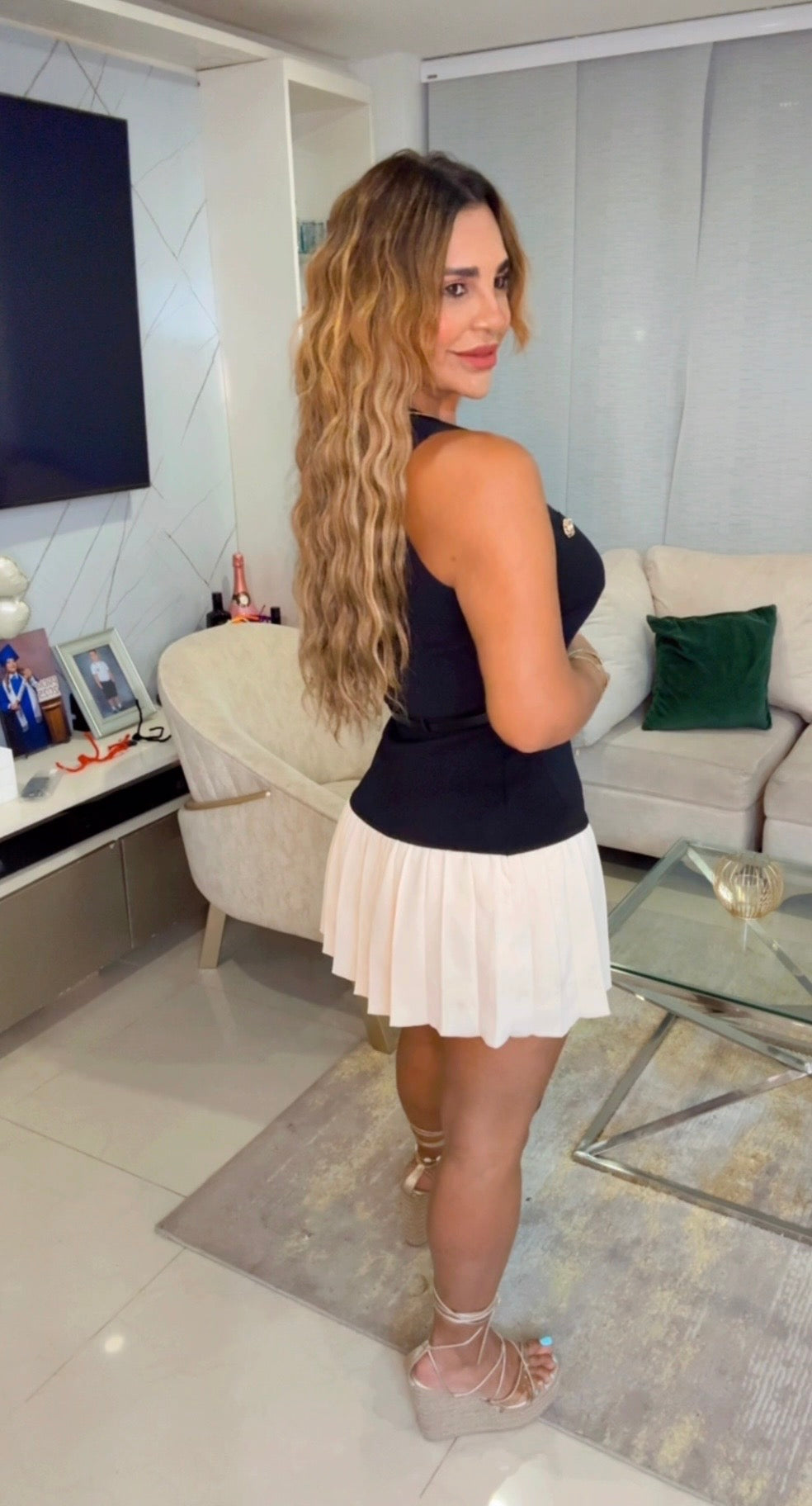 Restock Milán Black & Beige Dress (spandex) incluye cinturón. Llegan el próximo Martes