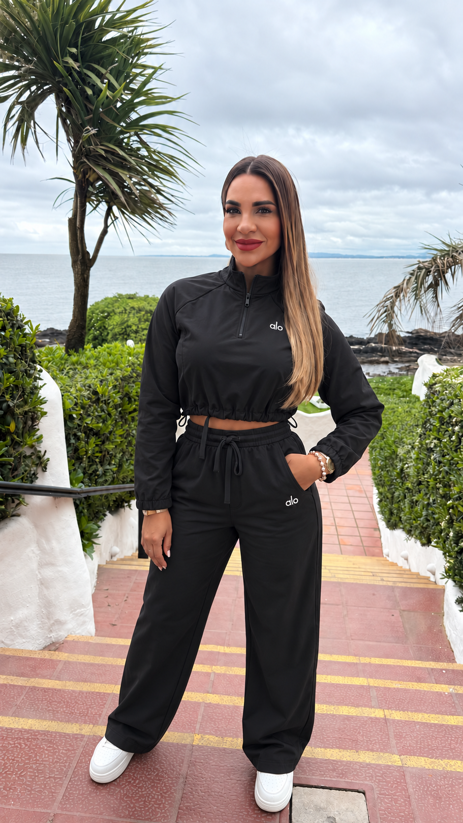 Alo Black Casual Set (spandex) llegan el martes