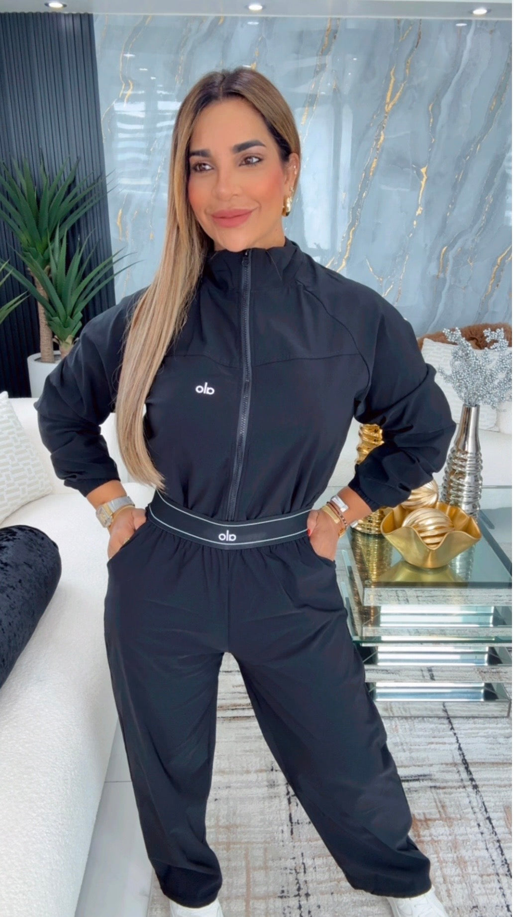 Alo Black Jacket Set (spandex) – Fashion Trends