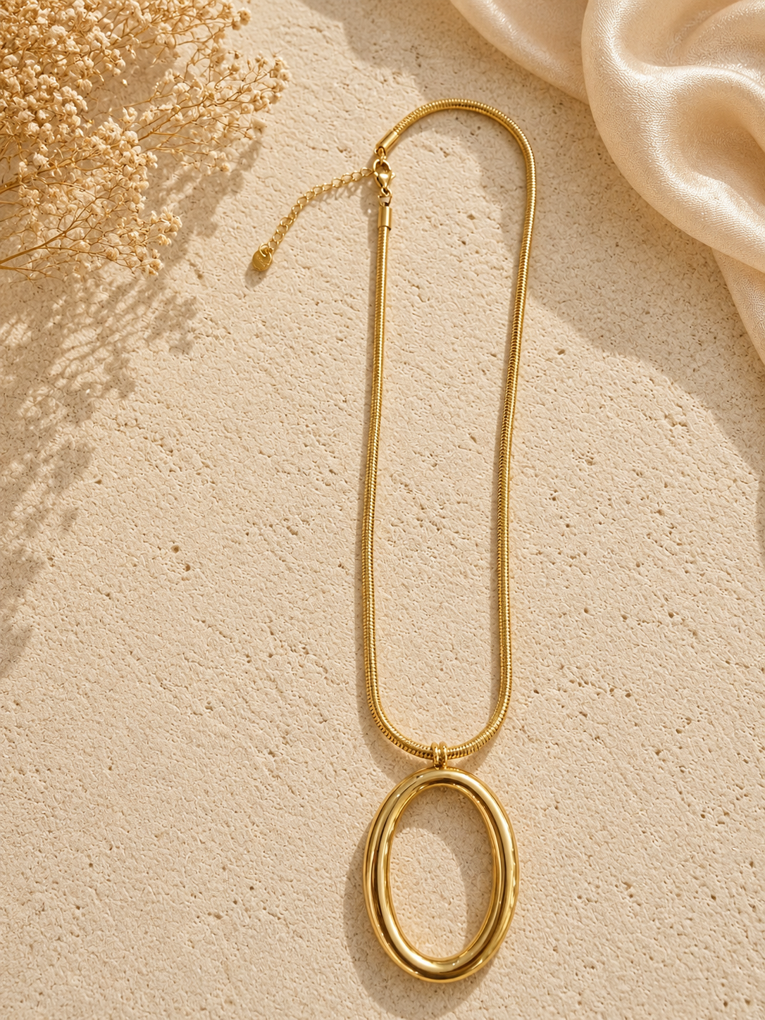 Ovall Gold Necklace