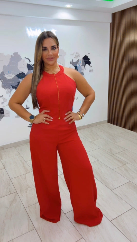 Amour Red Jumpsuit (corre al size ) utilicé talla Médium