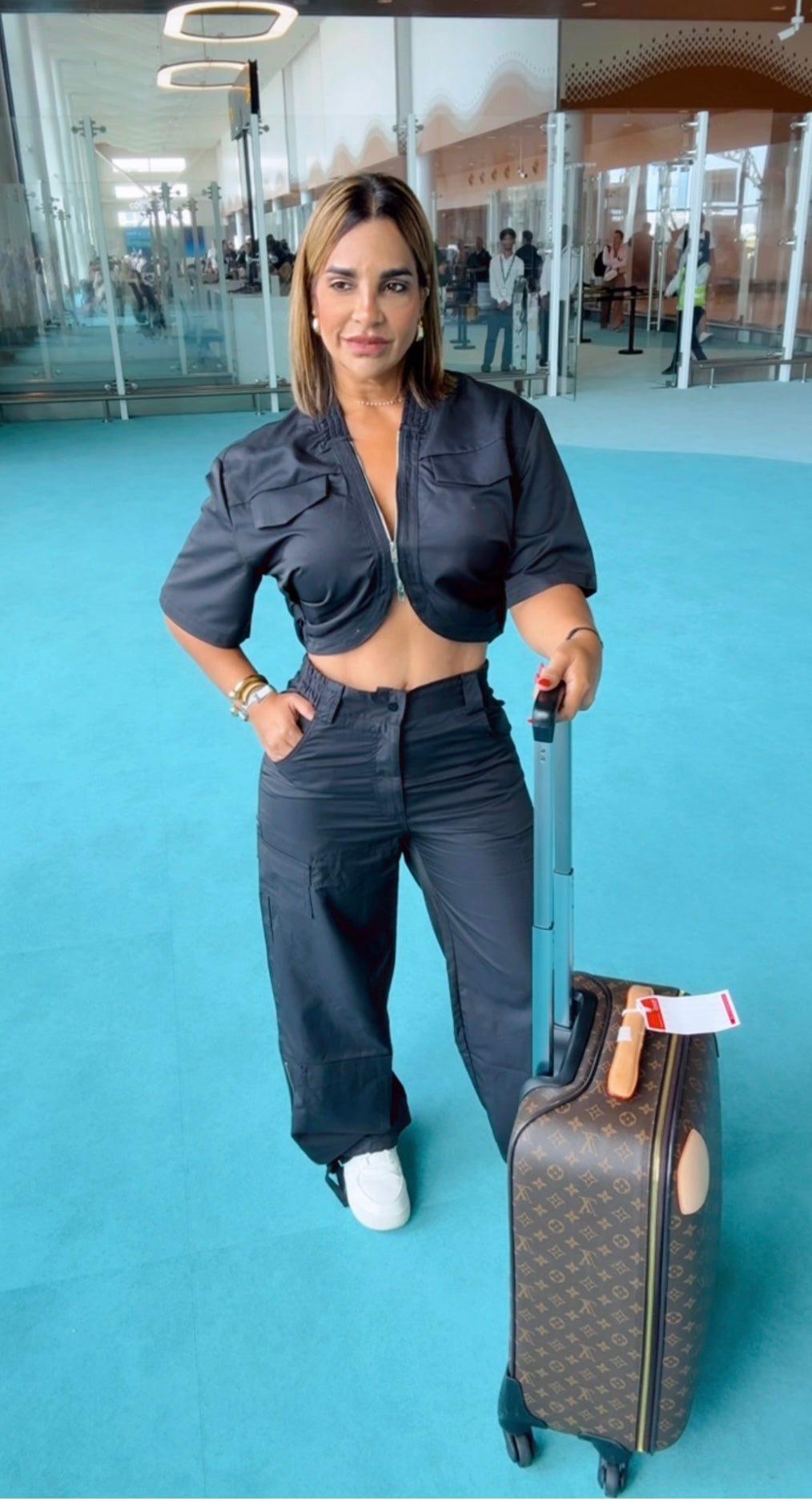 Velana AirPort Travel Black Formal Set (spandex) utilicé talla M