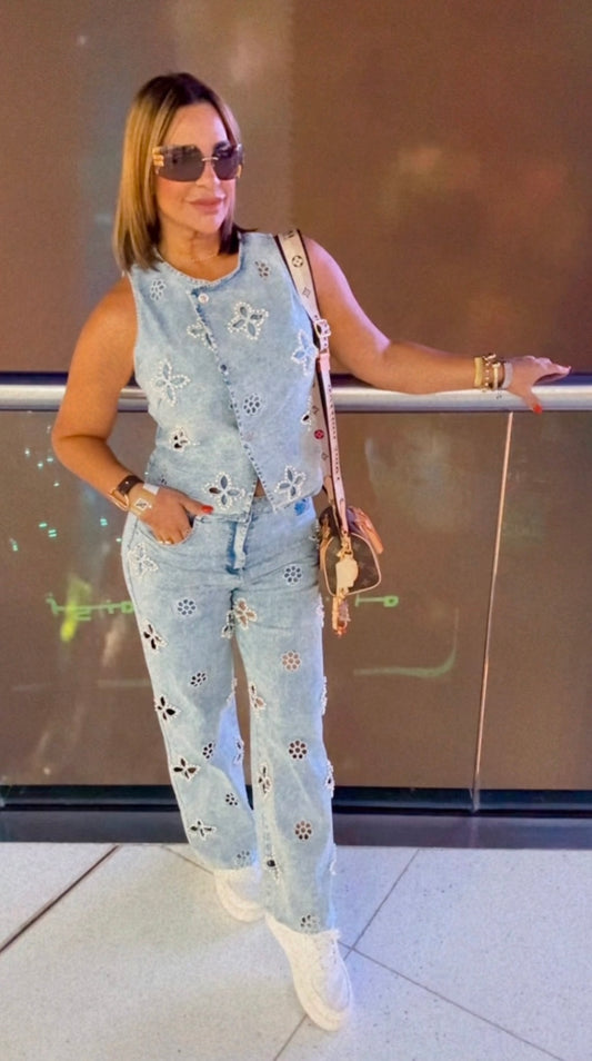 LVuitton inspired pearl details denim vest set (spandex) utilicé talla Médium