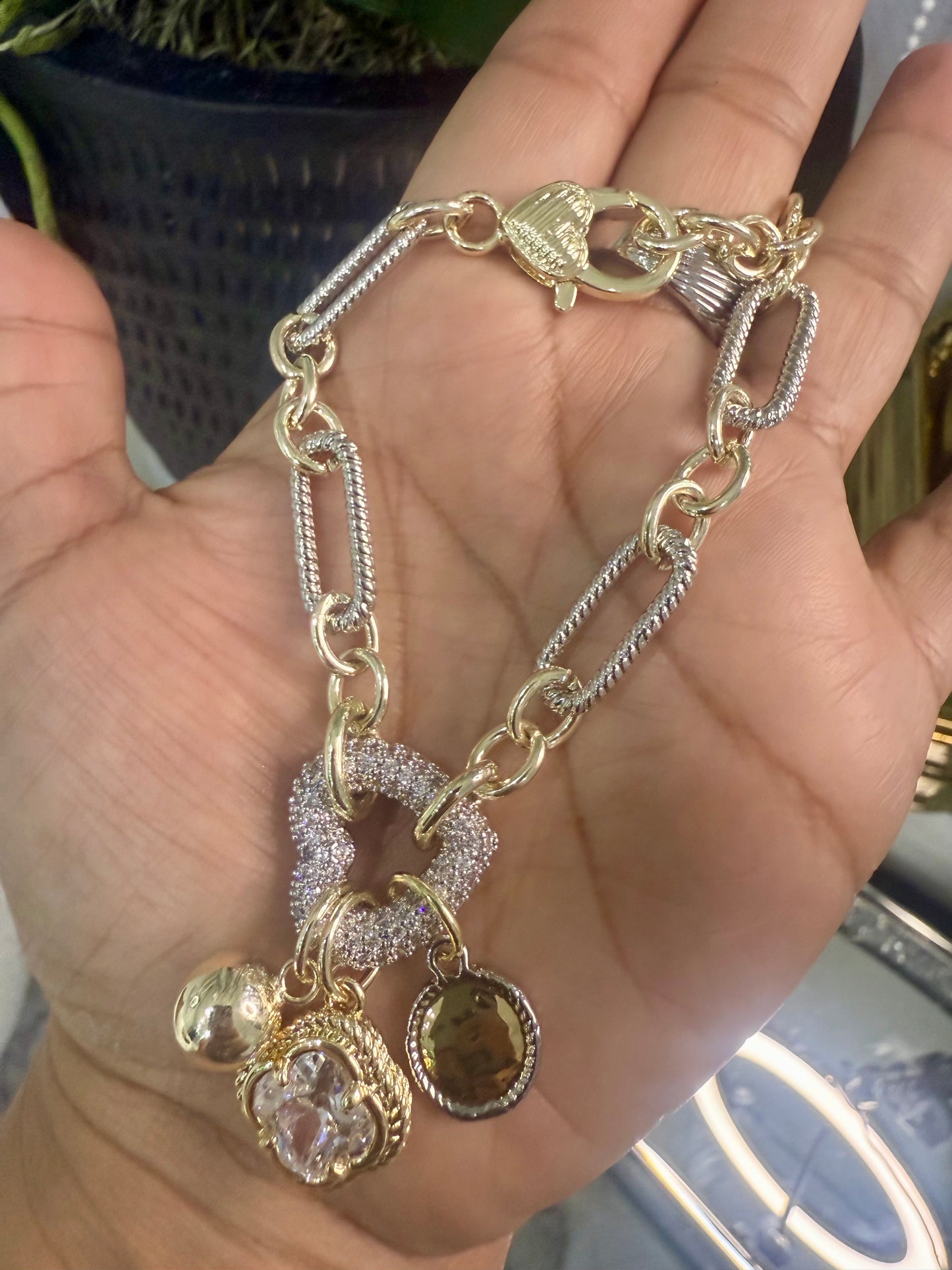 Shine my heart two tones multi charms (gold plated material)