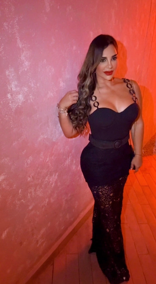 Dos Santos Black Dress (stretch) utilicé talla médium